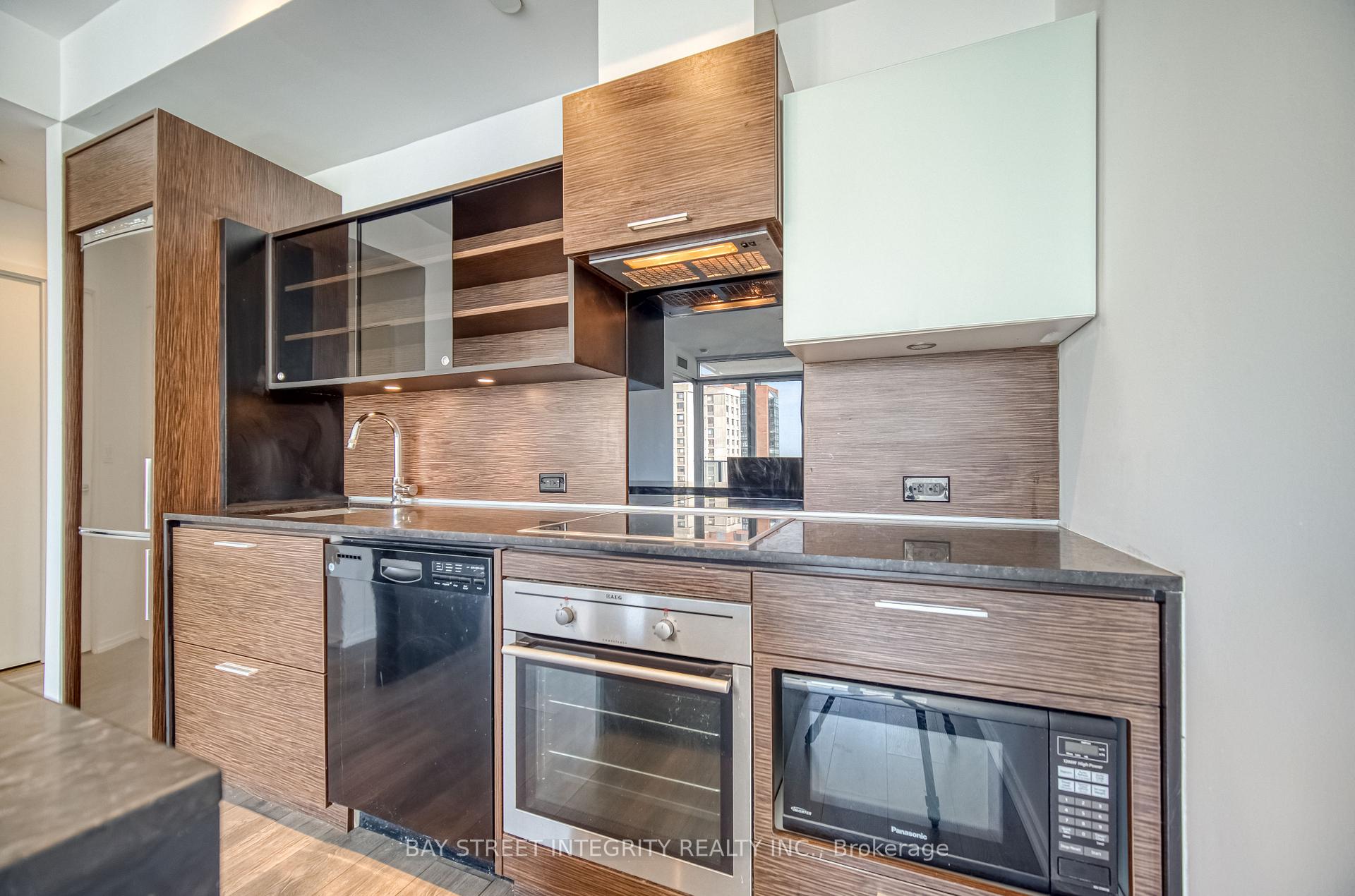 1 Bedroom Condo at 75 St Nicholas, Toronto For sale
