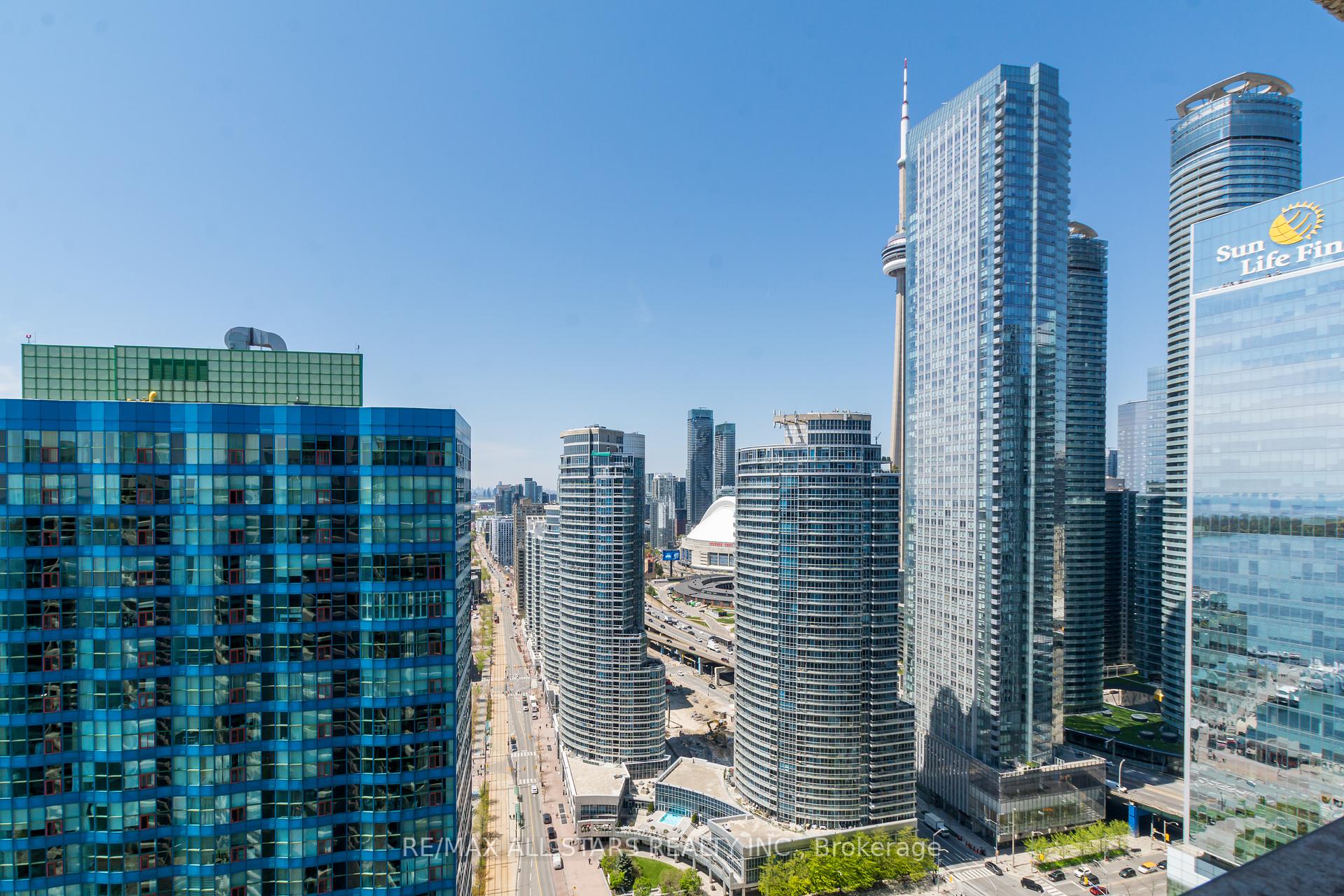 1 Bedroom Condo at 55 Harbour, Toronto For sale
