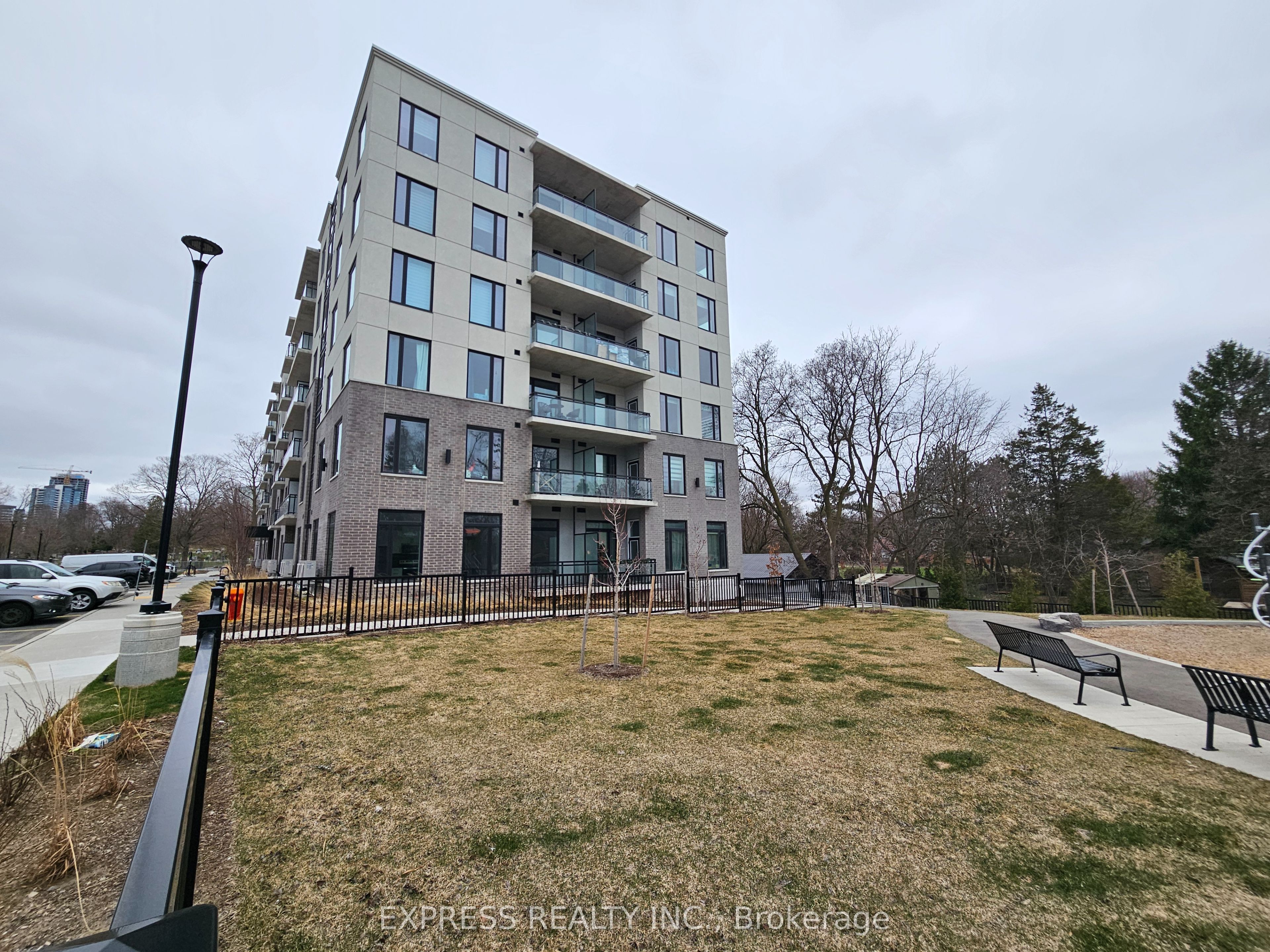 103 Roger Street, #301