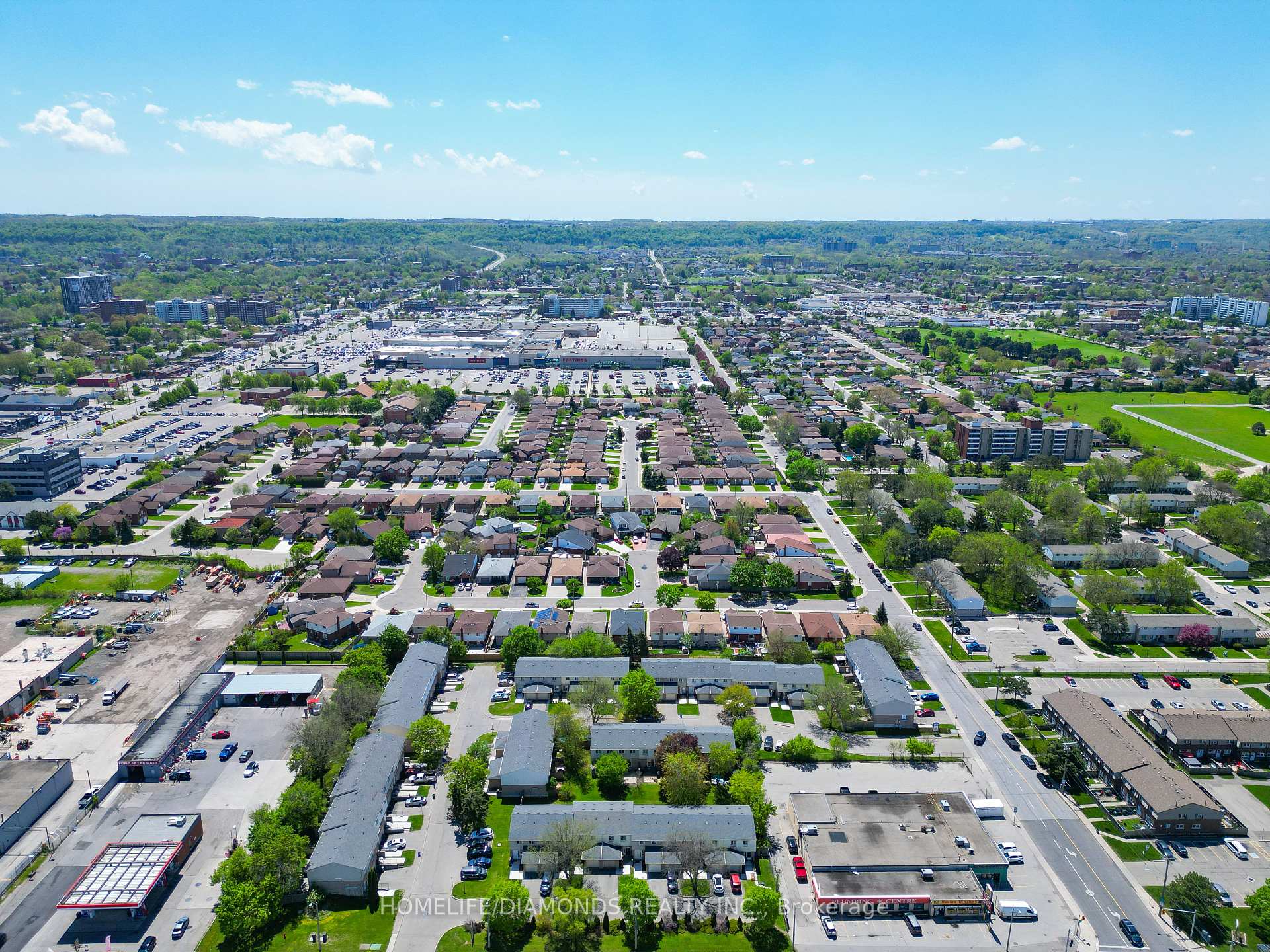 3 Bedrooms Condo at 262 KENORA, Hamilton For sale