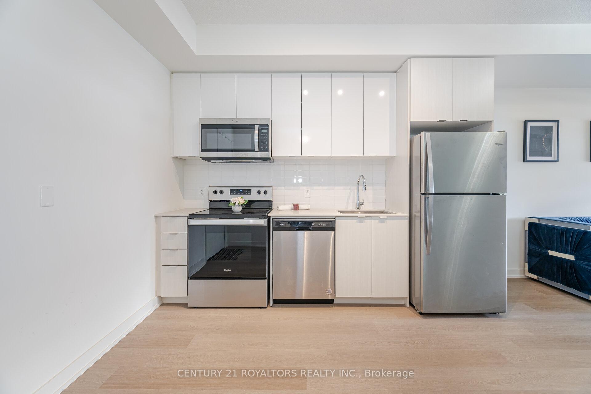 2 Bedrooms Condo at 859 The Queensway, Toronto For sale