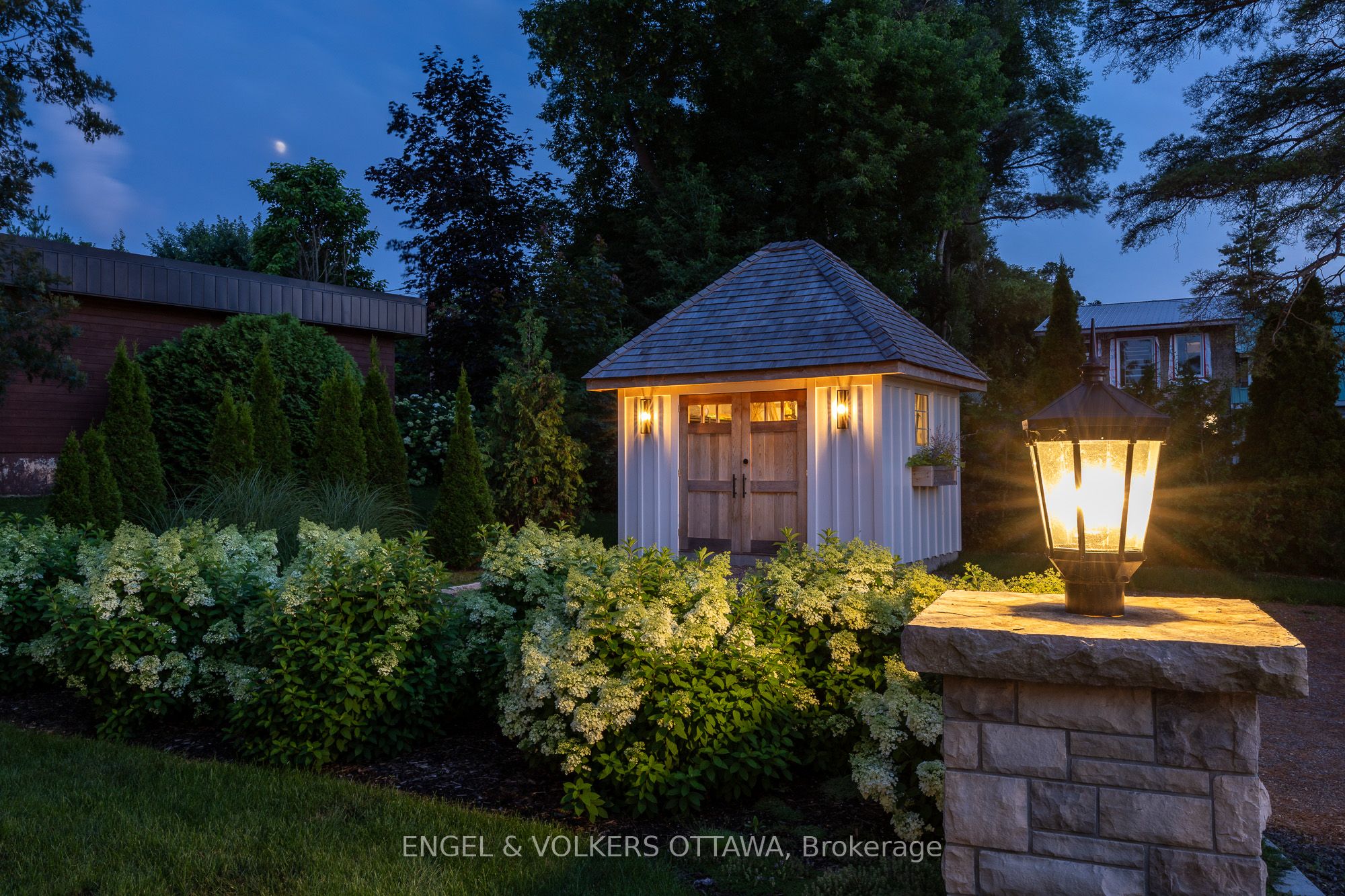 5651 HERWIG Place, Manotick - Kars - Rideau Twp and Area 8004 - Manotick South to Roger Stevens