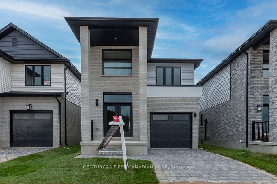 6453 Royal Magnolia