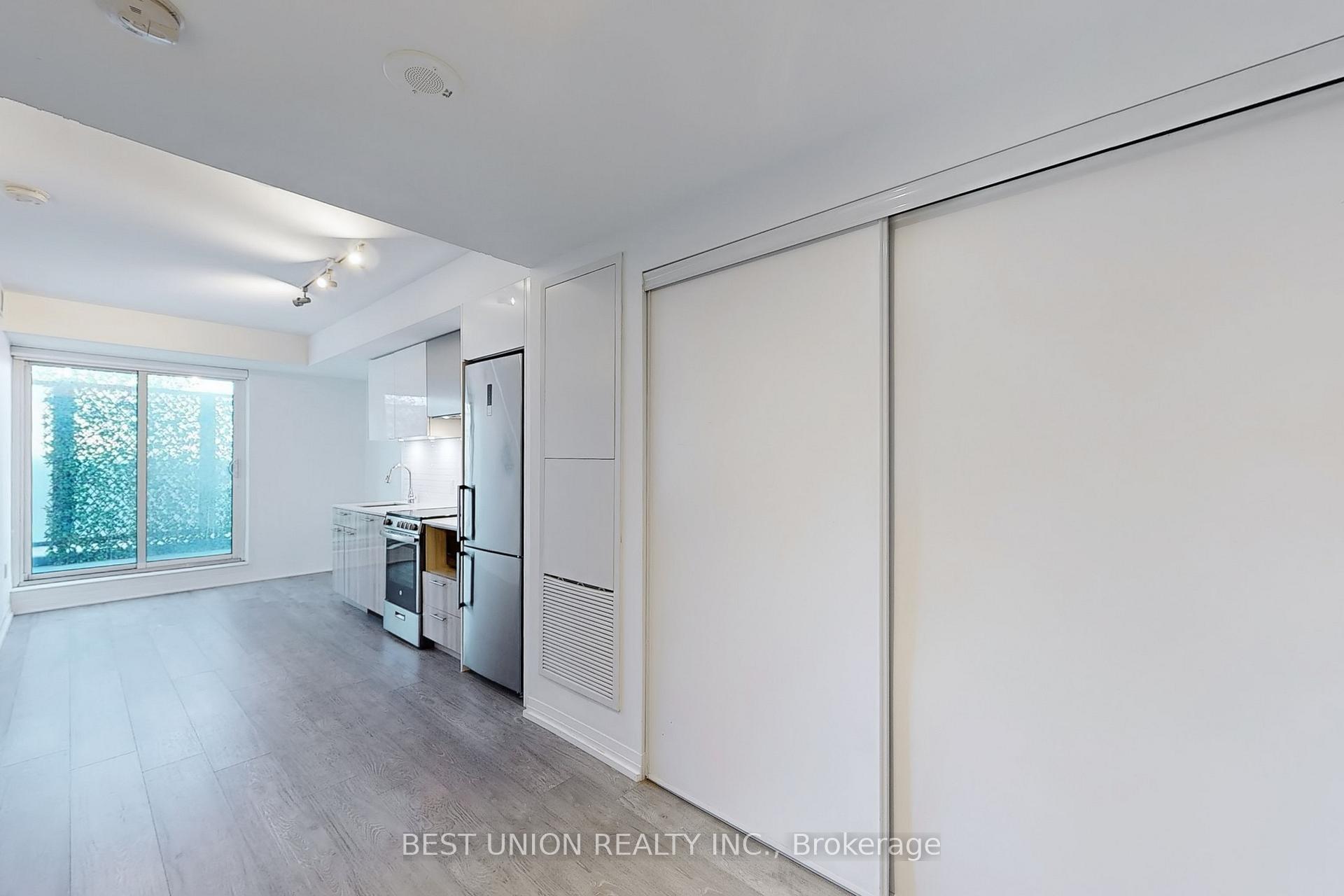 2 Bedrooms Condo at 251 Jarvis, Toronto For sale