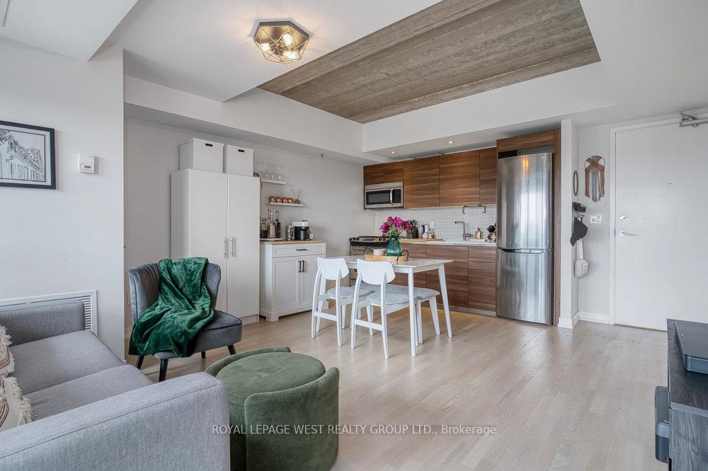 1 Bedroom Condo at 51 Lady Bank, Toronto For sale