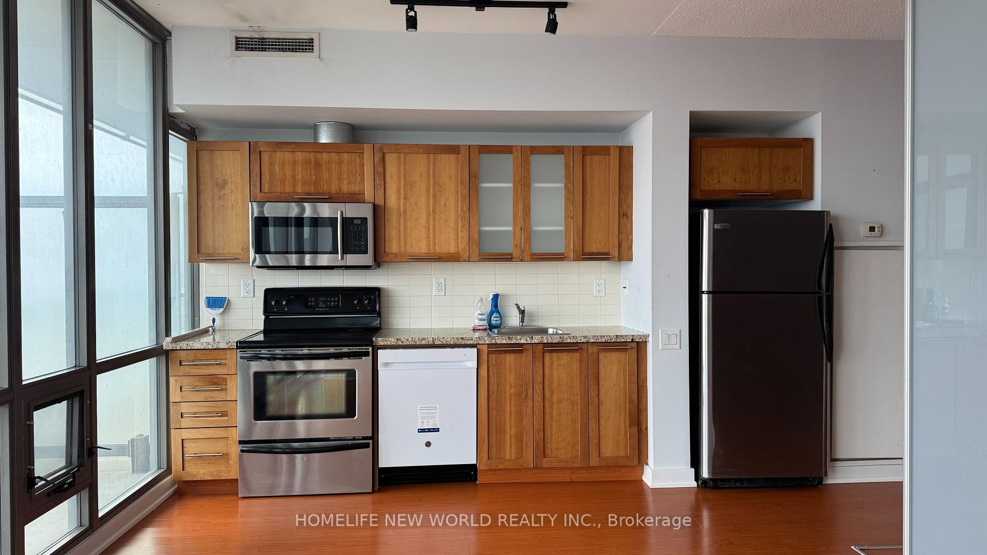 1 Bedroom Condo at 33 Mill,  Toronto For sale