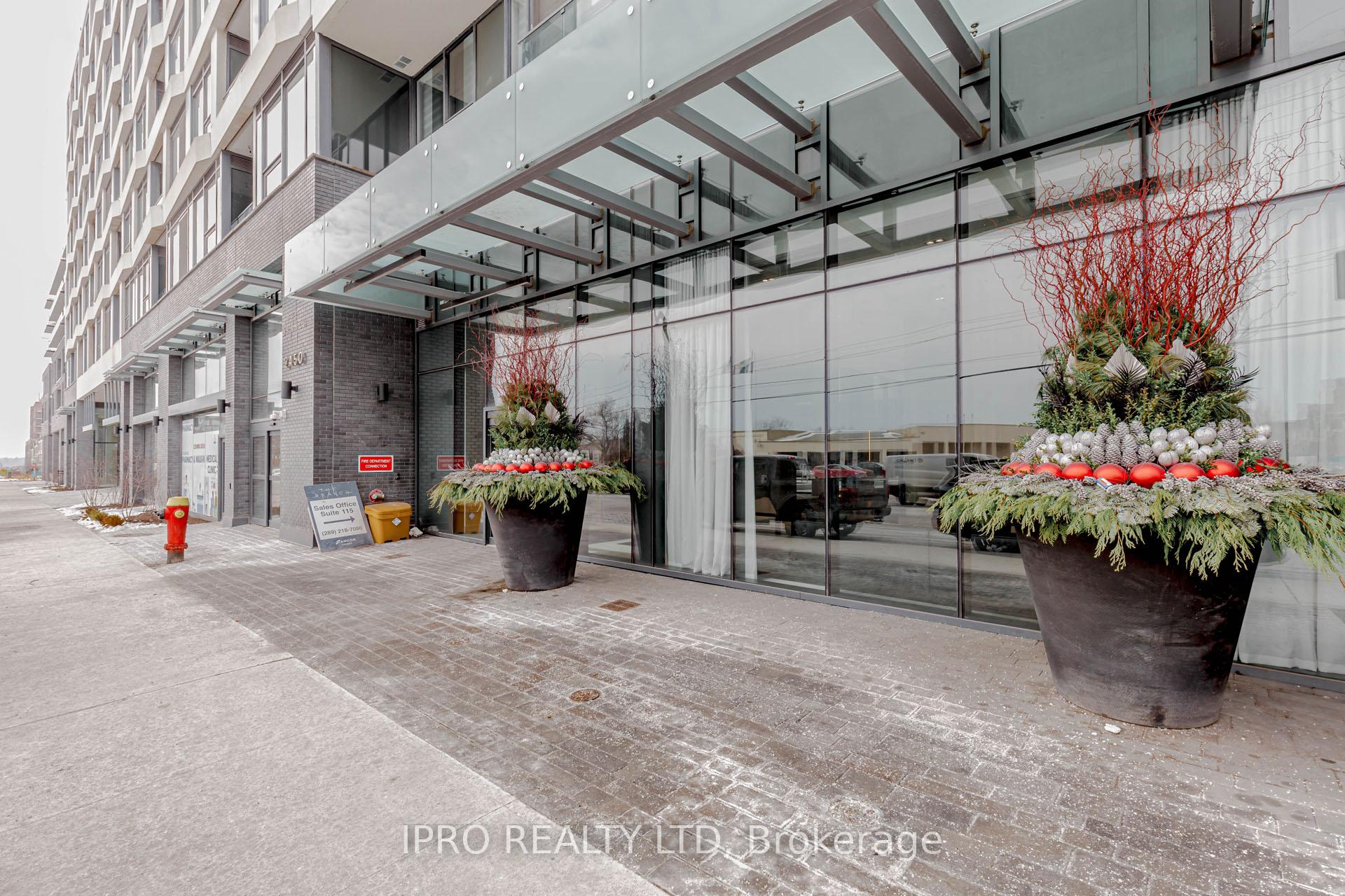 2 Bedrooms Condo at 2450 OLD BRONTE, Oakville For sale