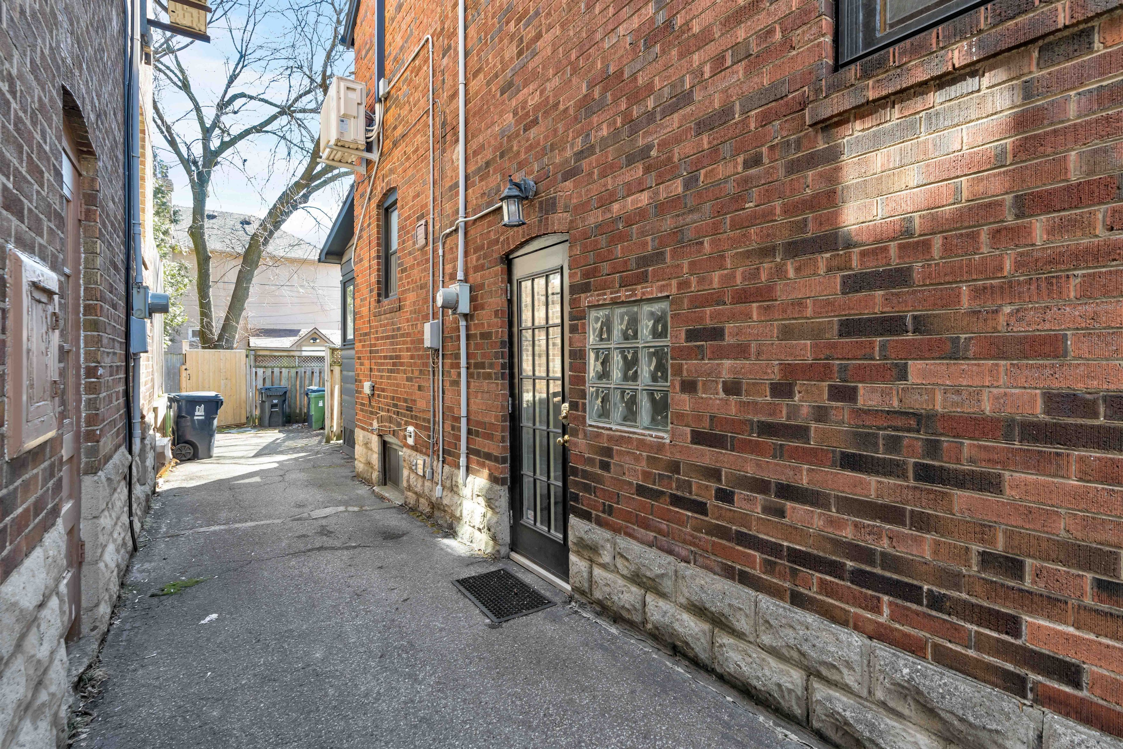 469 Roselawn Avenue