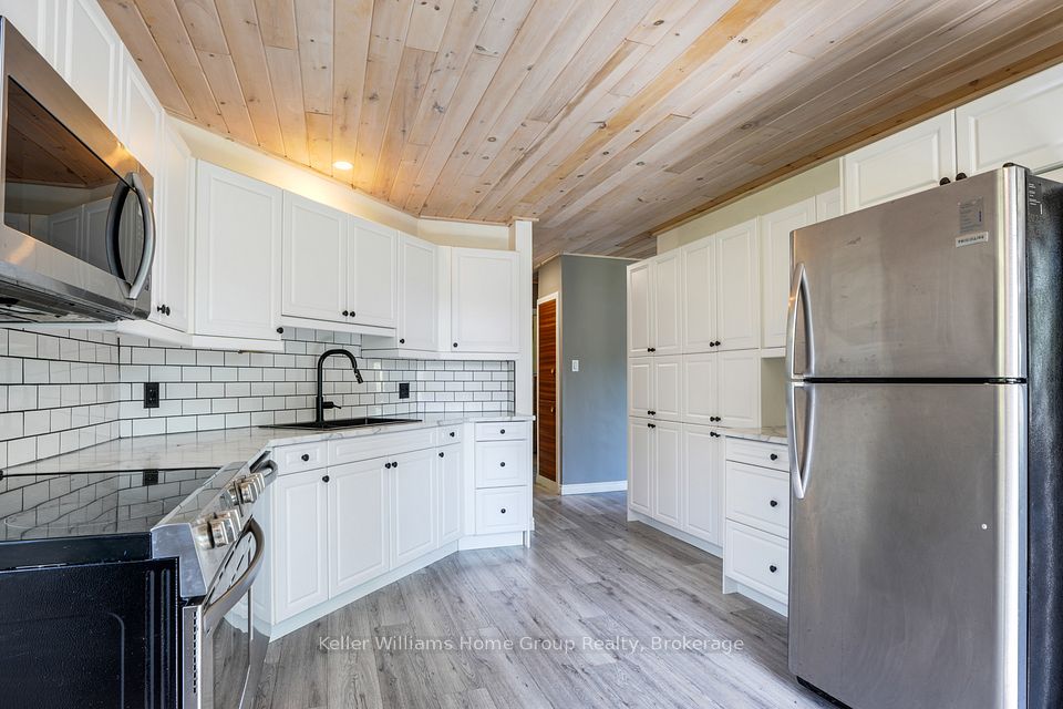 311 CHEMAUSHGON Road, Bancroft, ON K0L 1C0