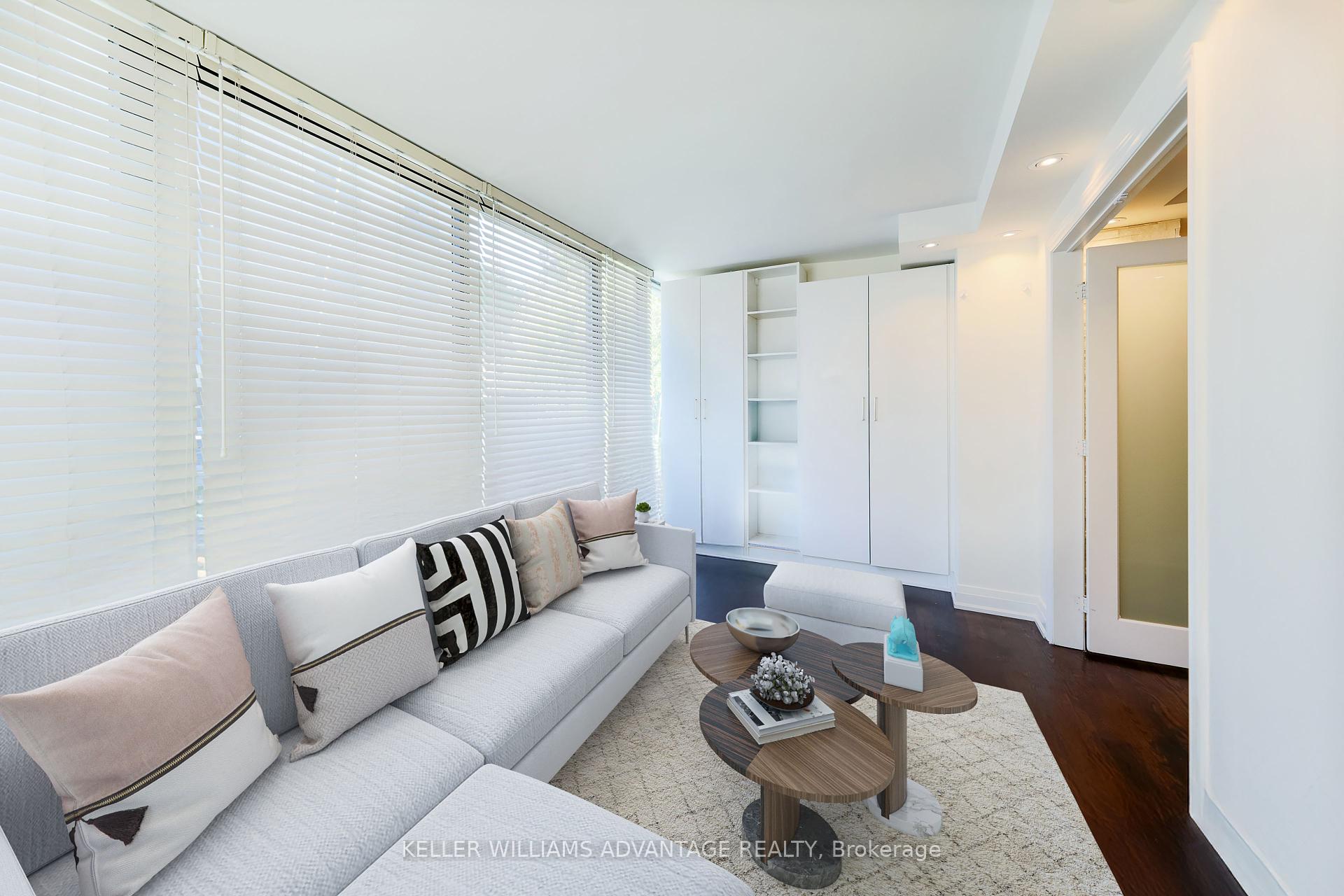 4 Bedrooms Condo at 70 Montclair,  Toronto For sale