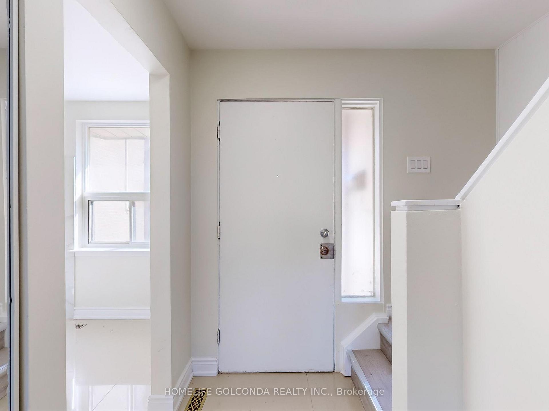 4 Bedrooms Condo at 244 John Garland,  Toronto For sale