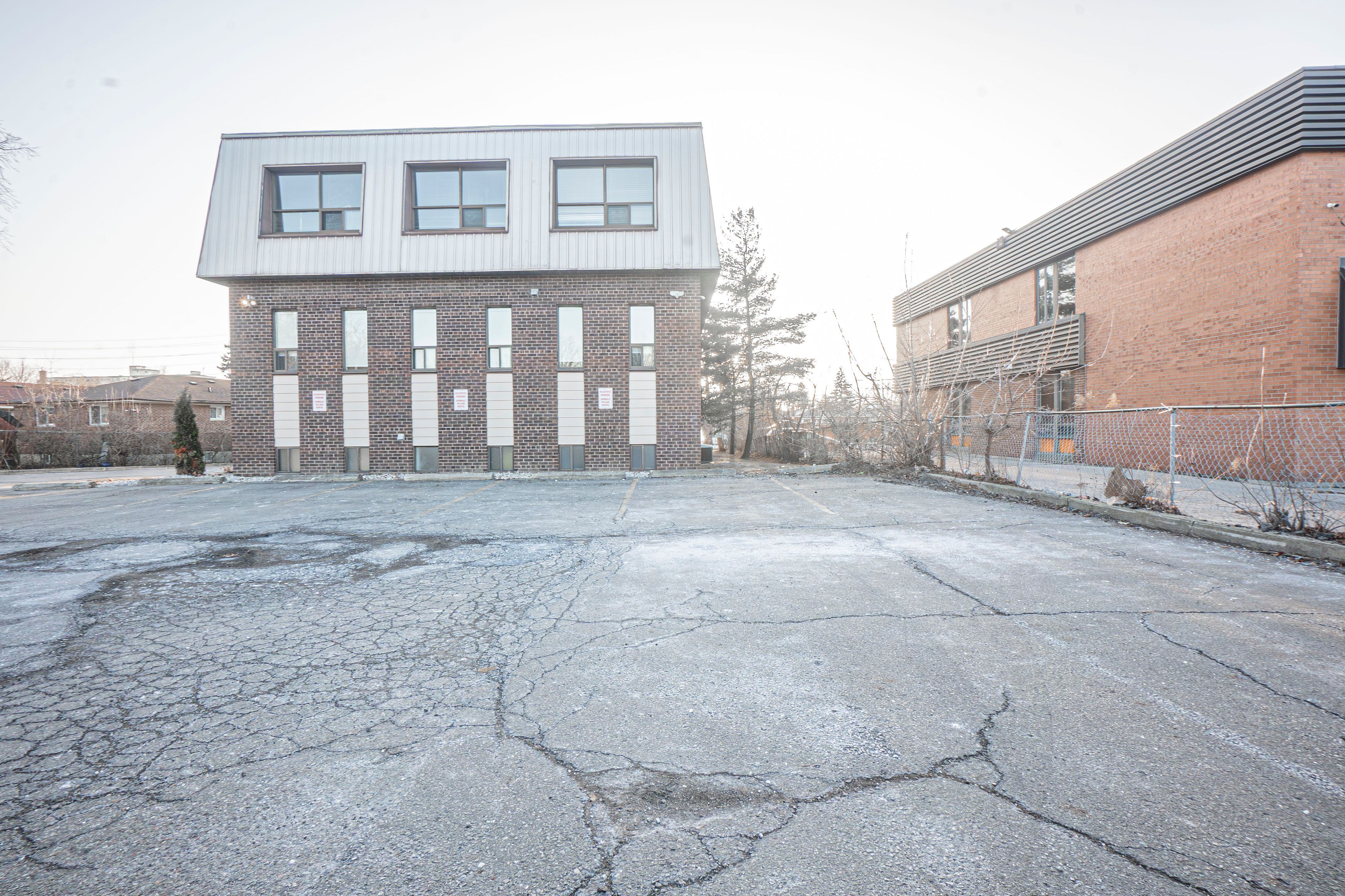 3173 Erindale Station Road Mississauga Ontario L5C 1Y5