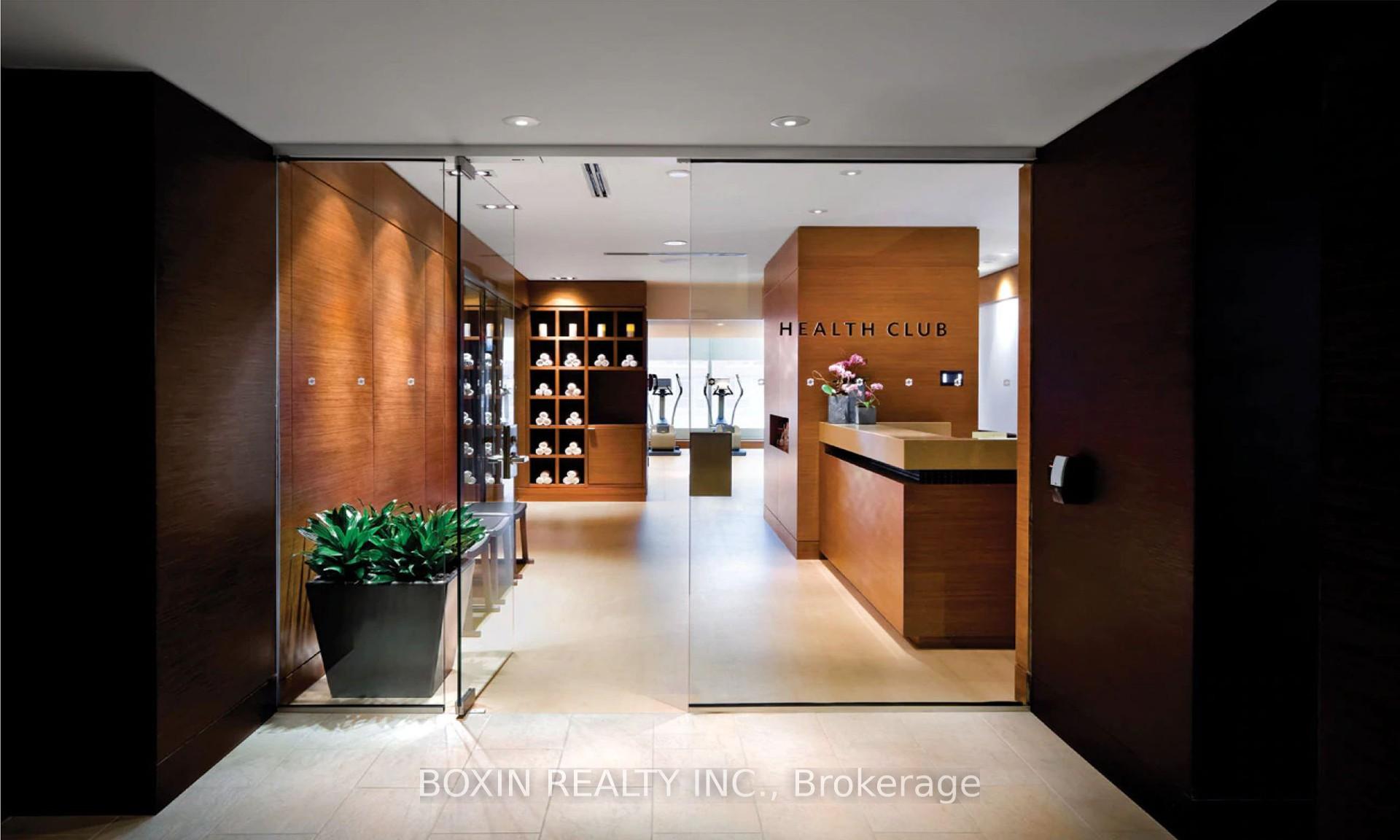 2 Bedrooms Condo at 180 University,  Toronto For sale