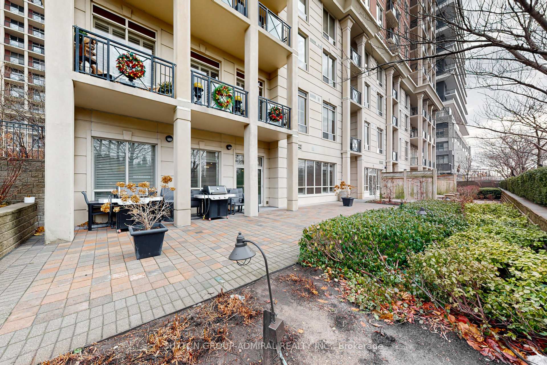 2 Bedrooms Condo at 1101 Leslie, Toronto For sale