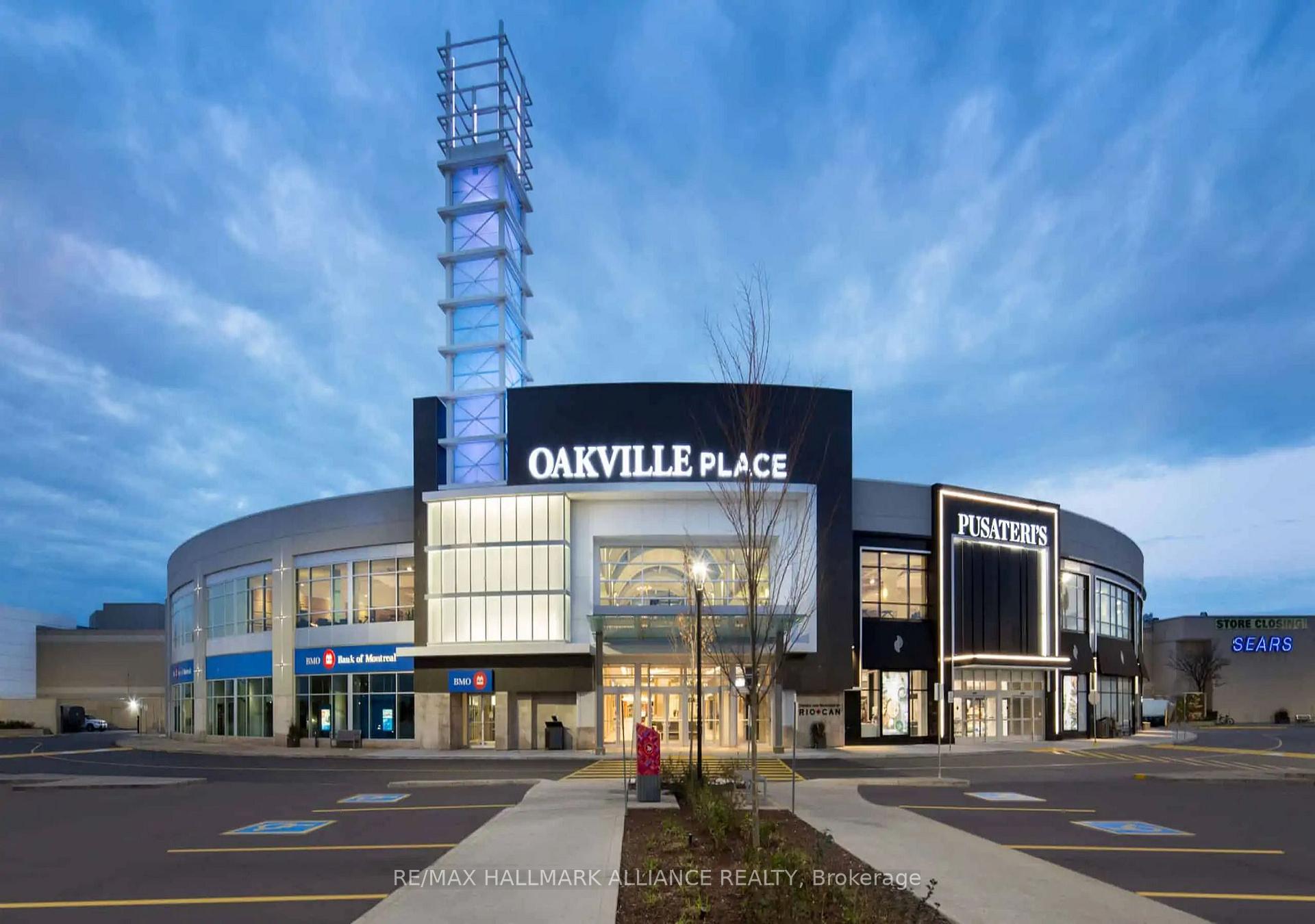 2 Bedrooms Condo at 1071 QUEENS, Oakville For sale