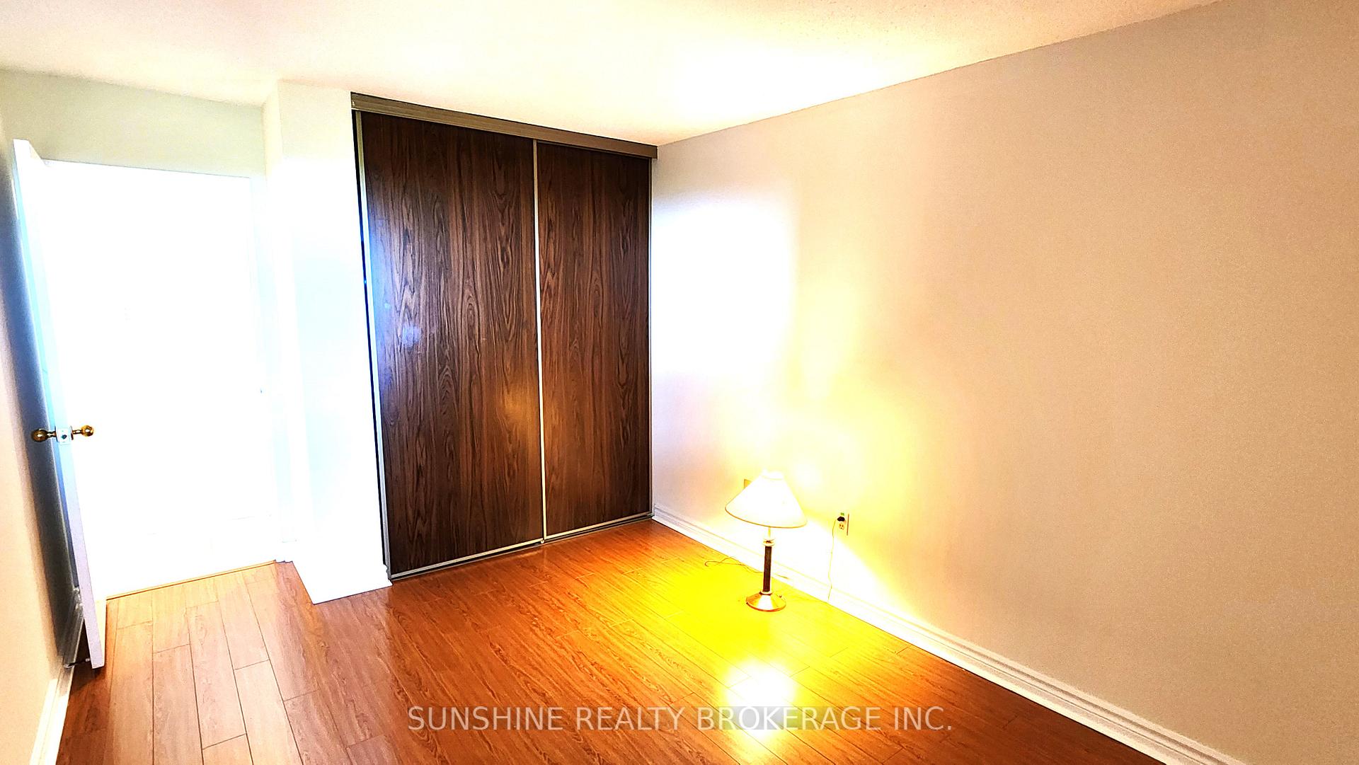 2 Bedrooms Condo at 2365 Kennedy, Toronto For sale