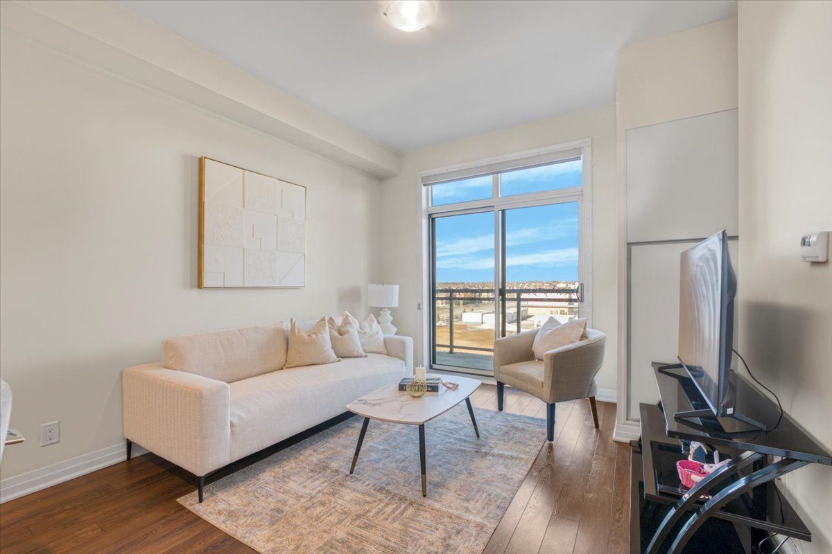 1105 Leger Way E 527