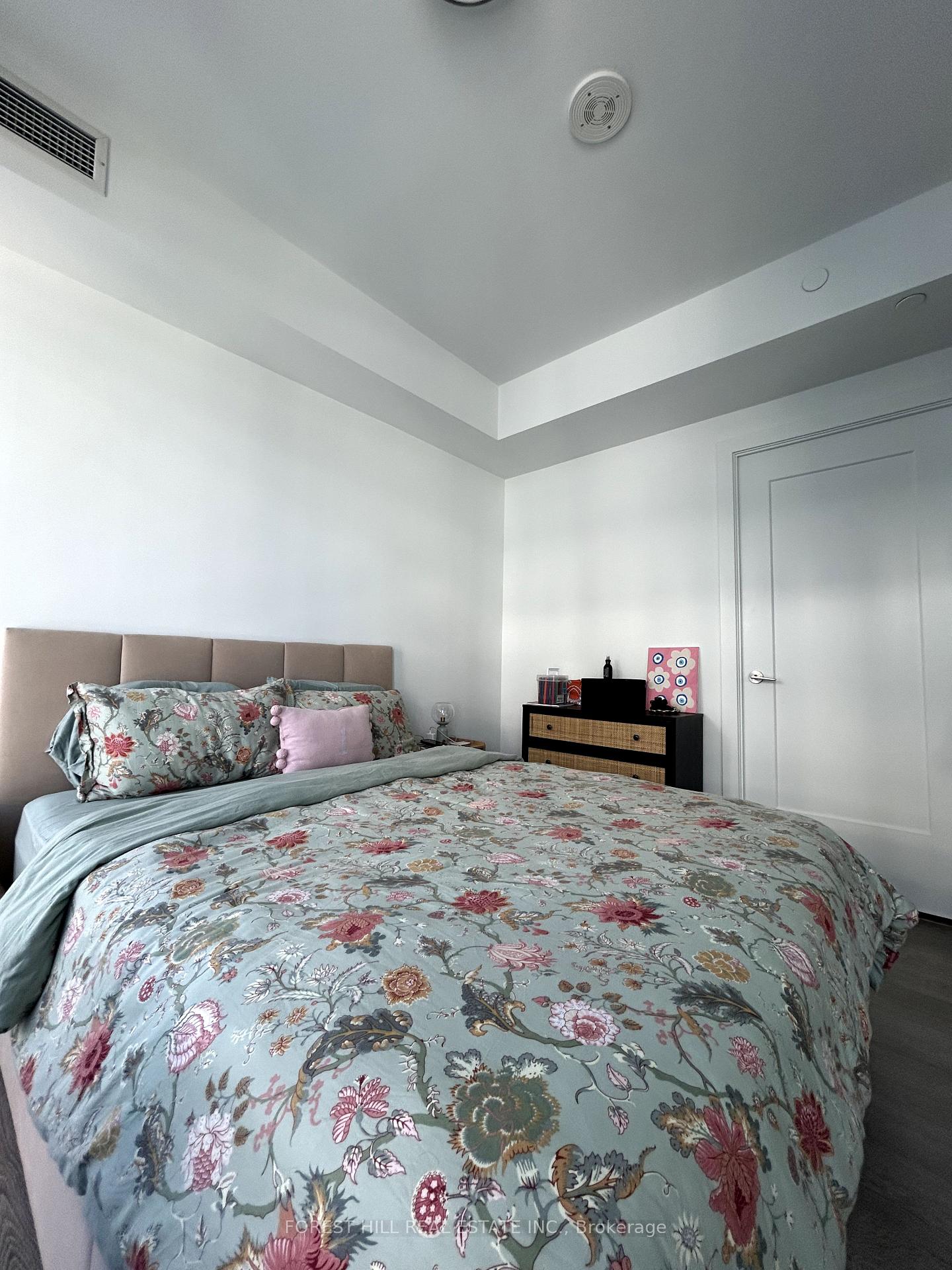 2 Bedrooms Condo at 480 Front,  Toronto For sale