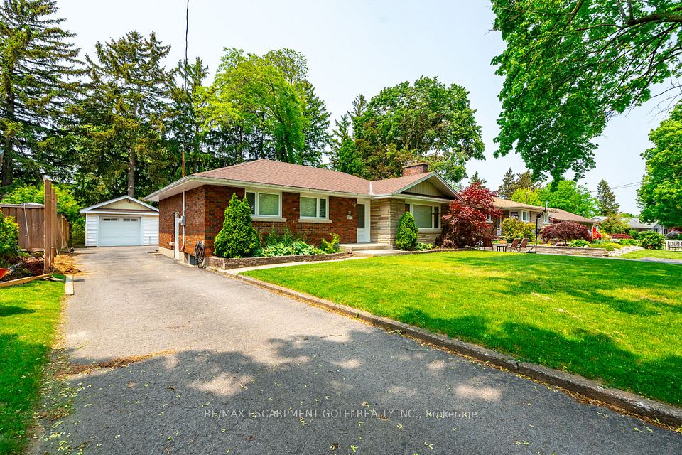 26 Kenworth Drive, St. Catharines, ON L2M 4S2