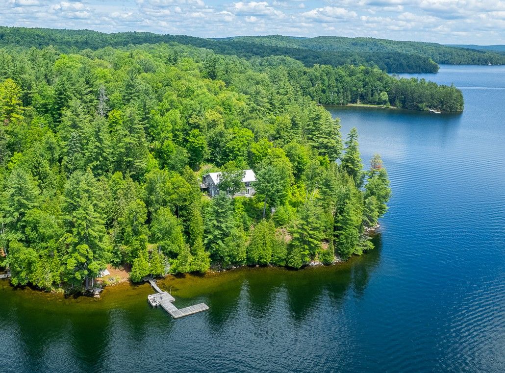 11633 FARQUHAR LK N. SHORE Road Douro-Dummer Ontario K0M 1S0