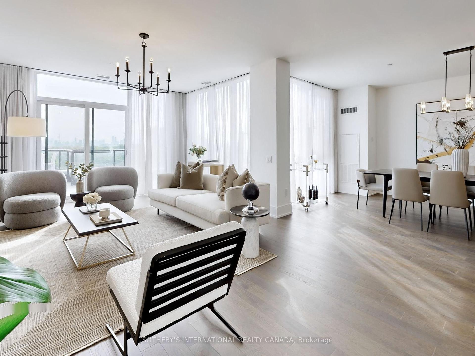 3 Bedrooms Condo at 30 Inn On the Park, Toronto For sale