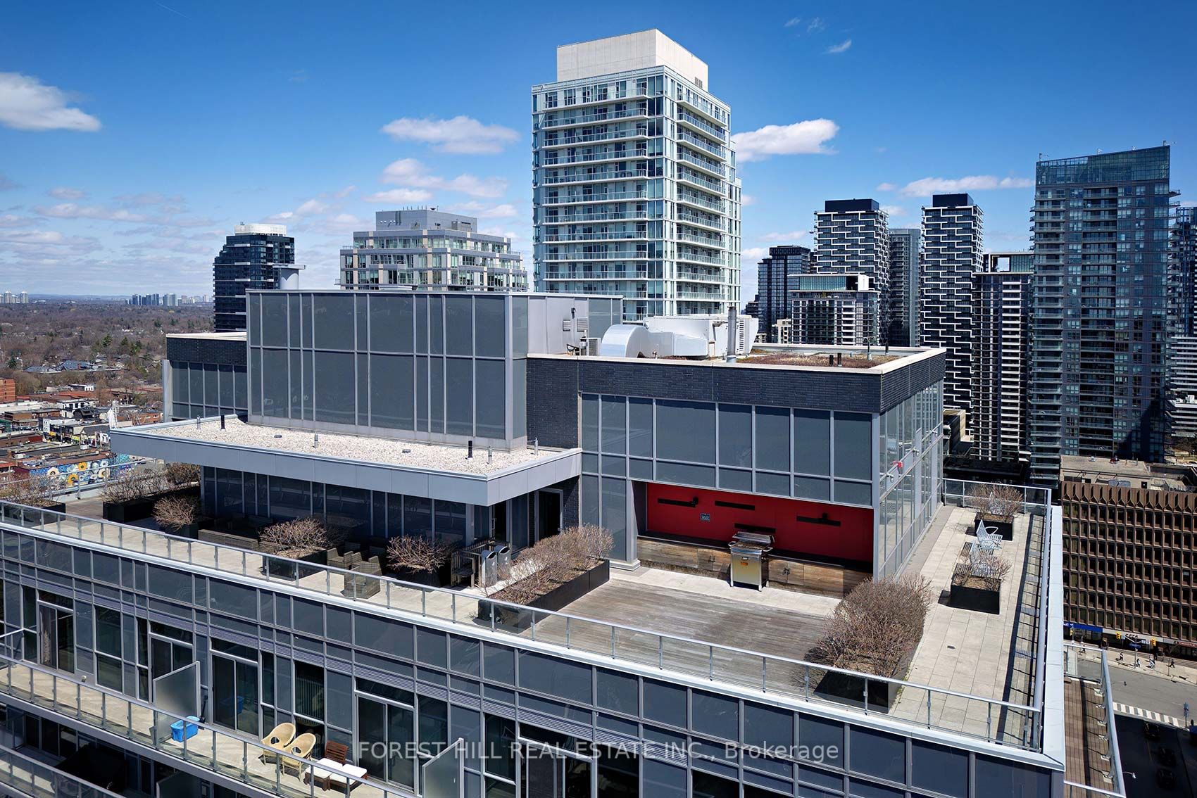 58 Orchard View Boulevard, #401