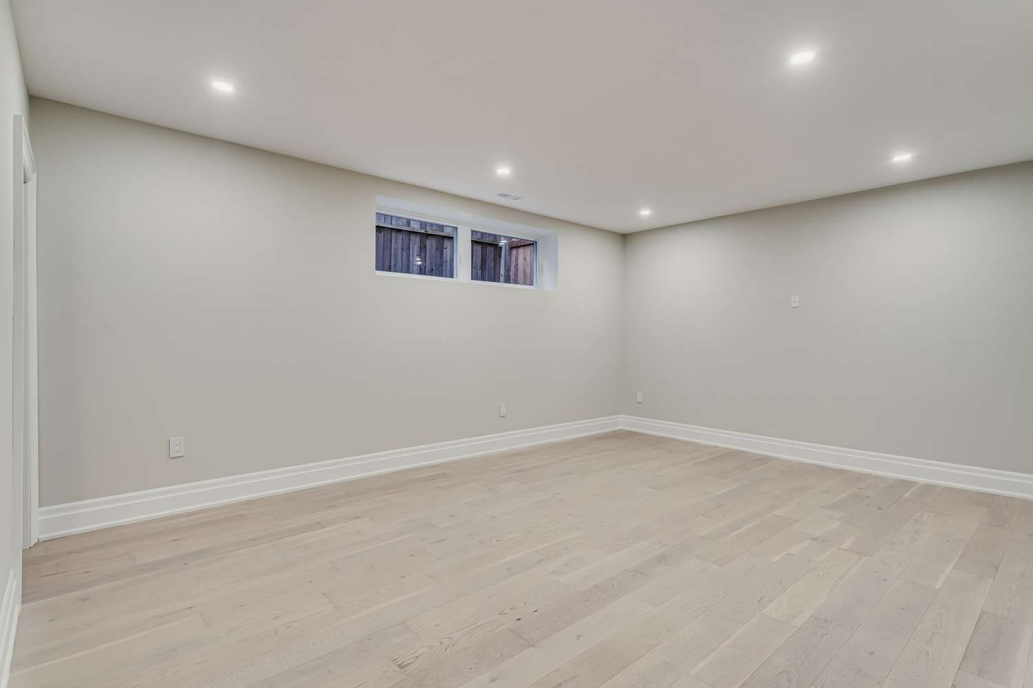 150 Viewmount Avenue