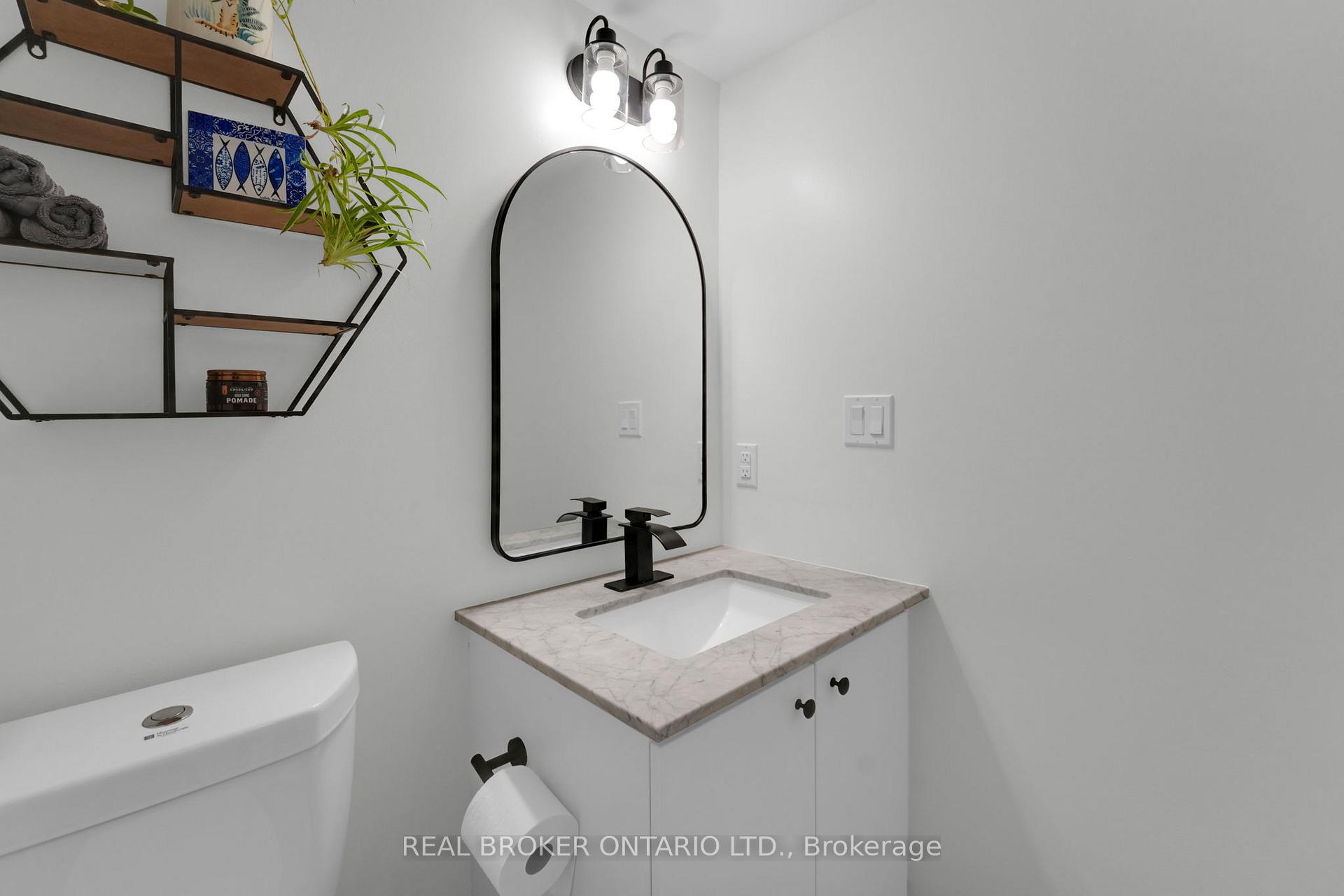 2 Bedrooms Condo at 100 Long Branch, Toronto For sale