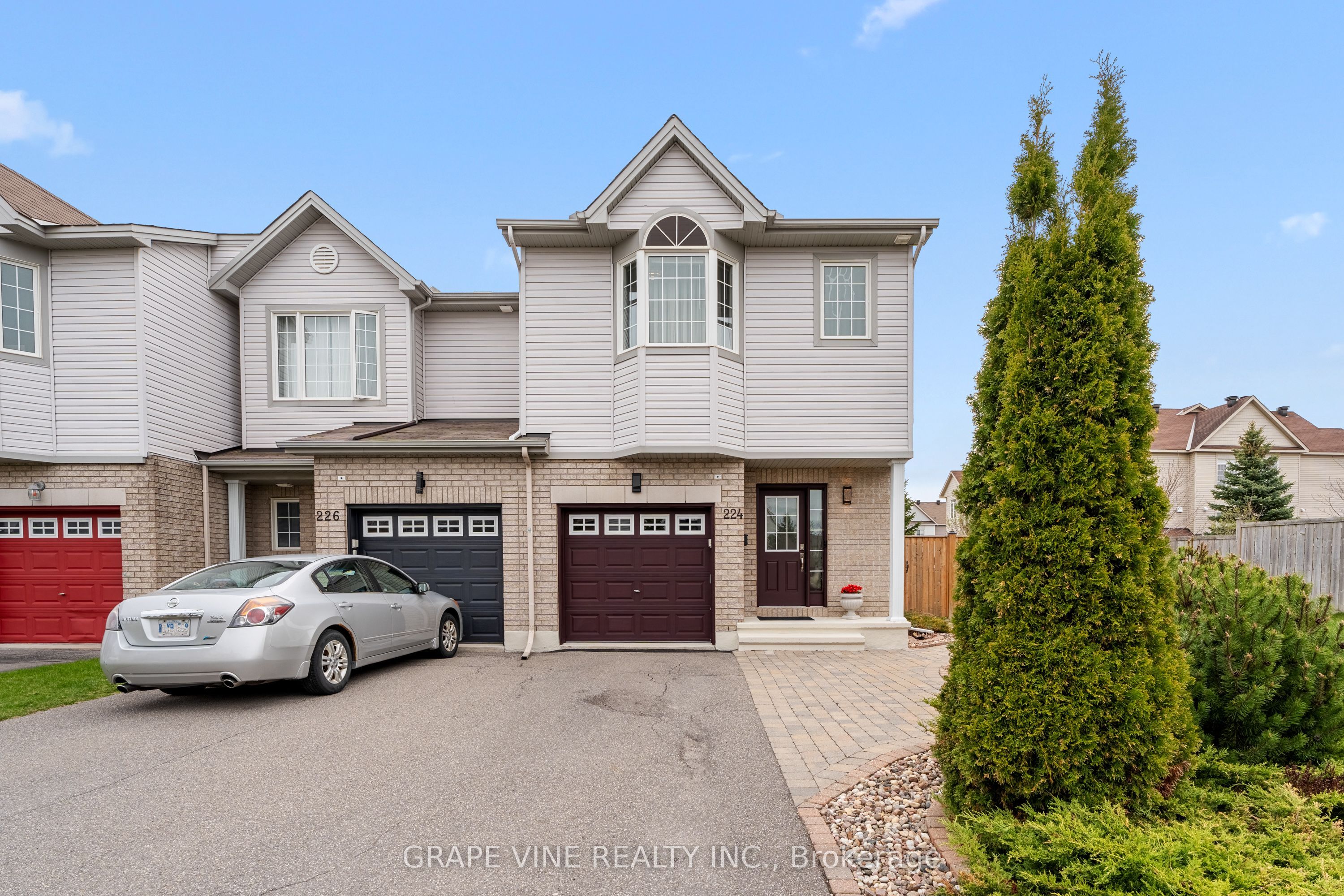 224 Arrita Street, Kanata, ON K2S 0J7