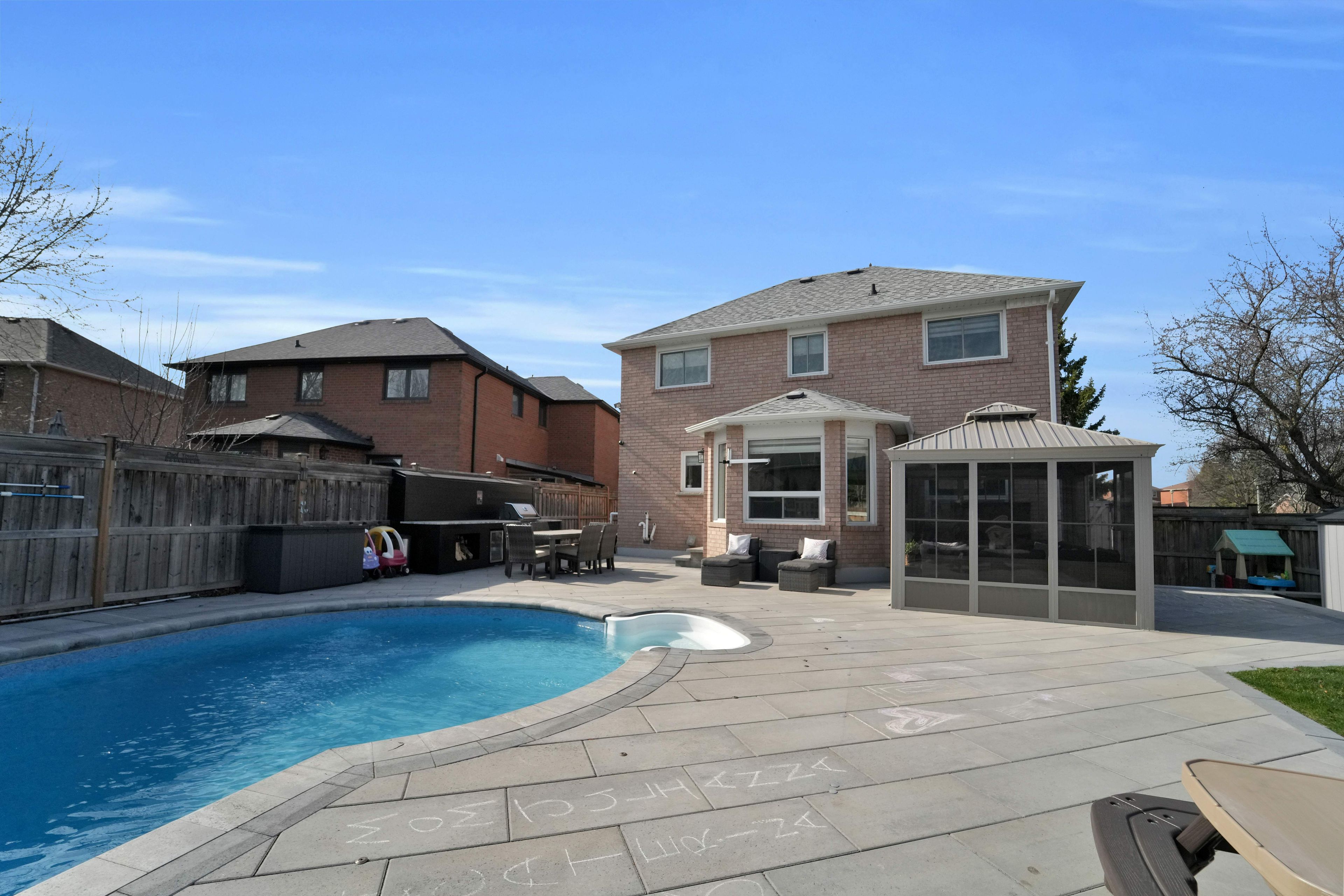 140 Taylorwood Avenue