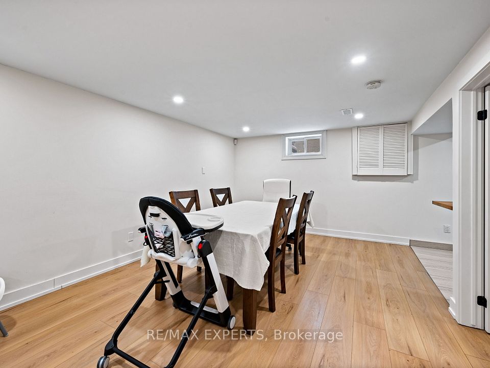 135 Martha Crescent