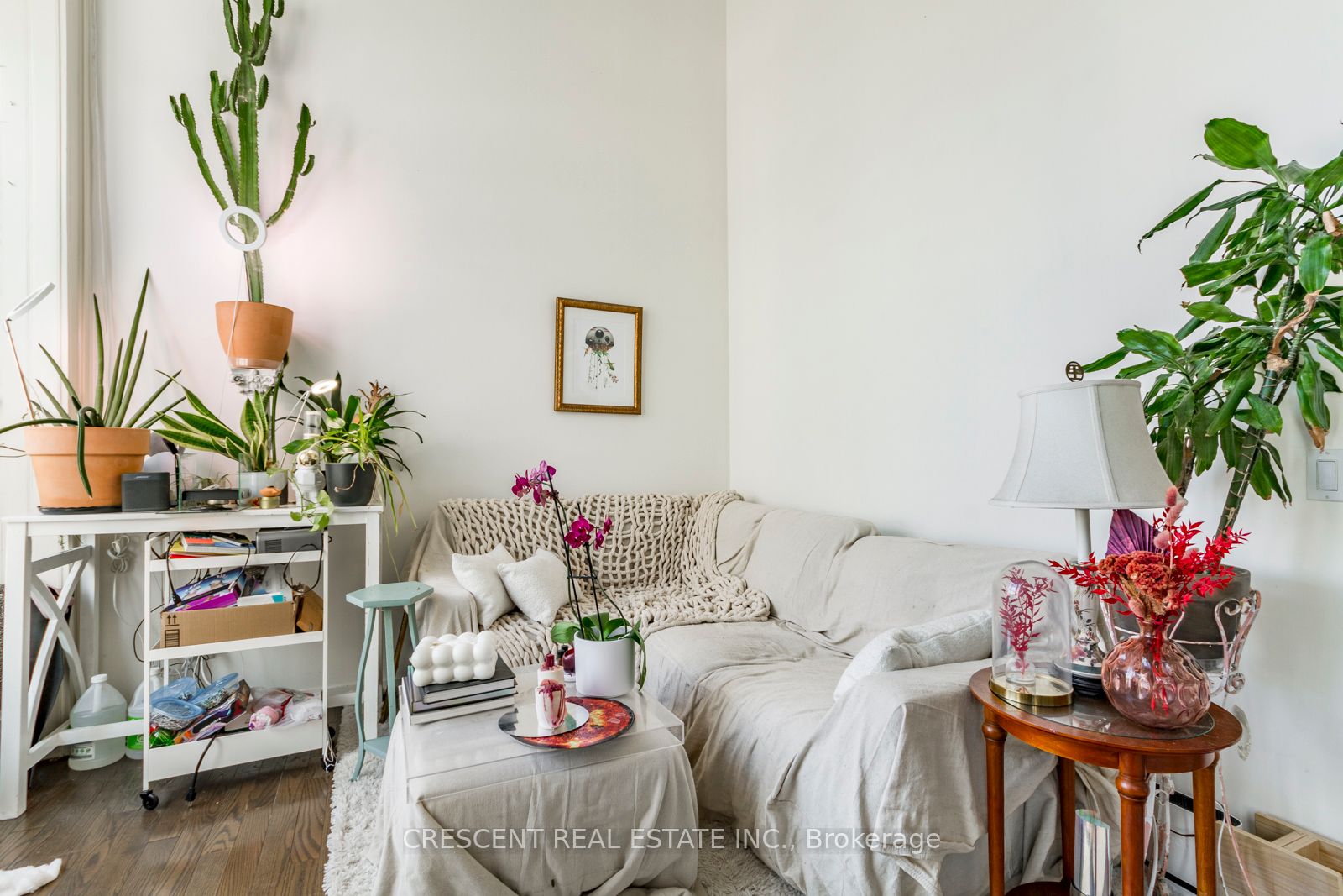 915 King Street W, #208