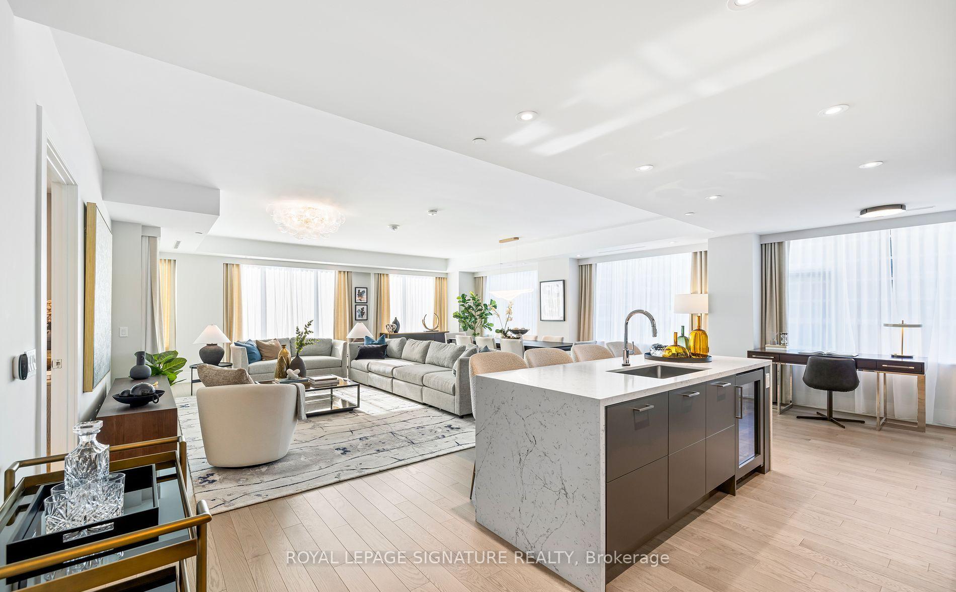 2 Bedrooms Condo at 455 Wellington, Toronto For sale