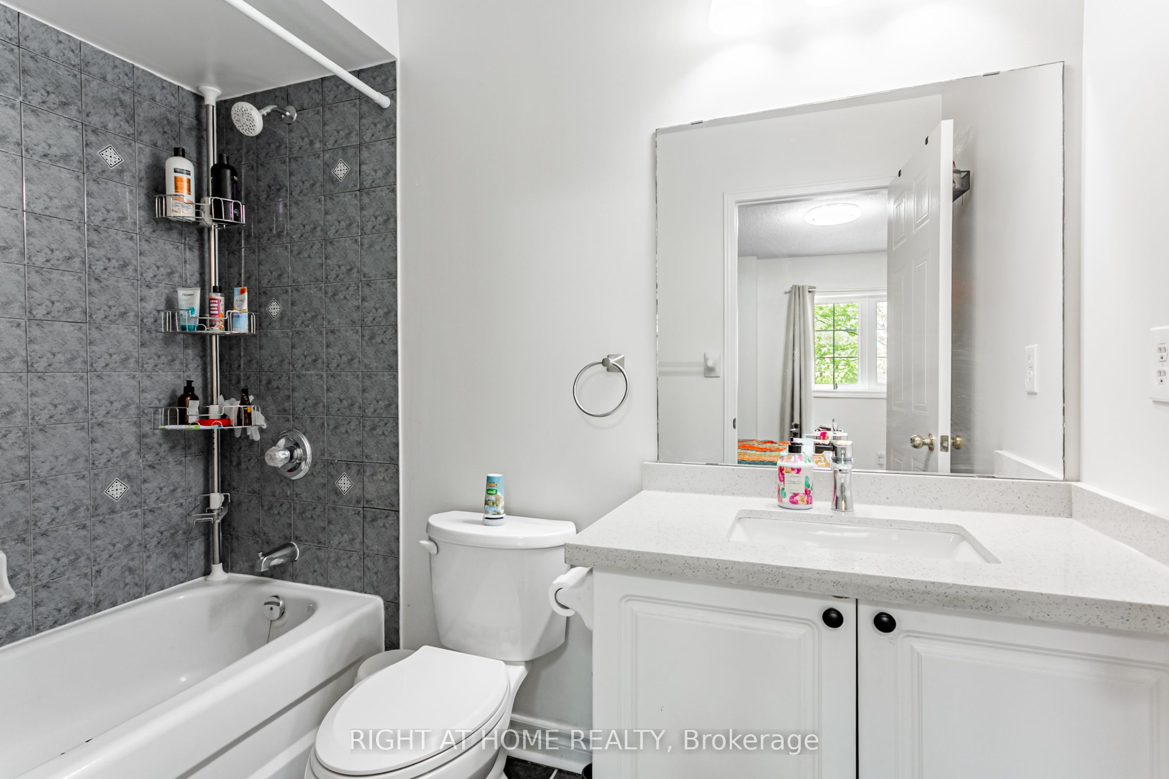 5223 Fairford Crescent, #67