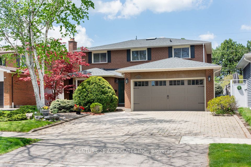 2475 Poplar