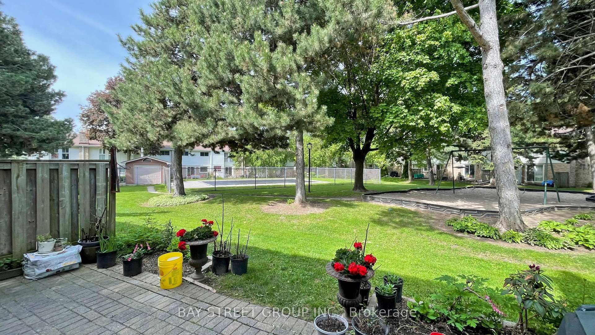 3 Bedrooms Condo at 99 Brimwood, Toronto For sale
