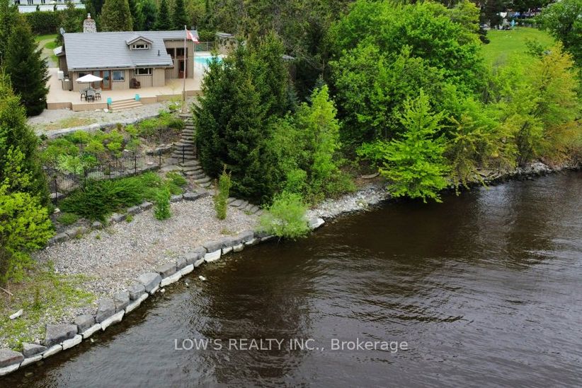 1 Peter Street, Champlain, ON K0B 1K0