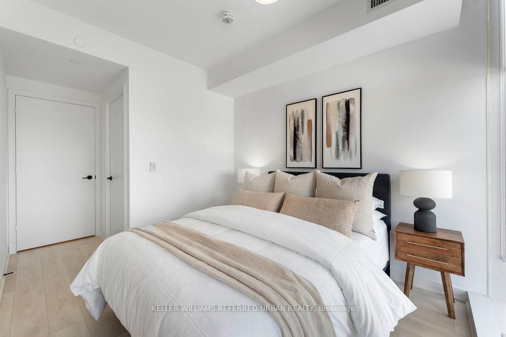 3 Bedrooms Condo at 35 Rolling Mills, Toronto For sale