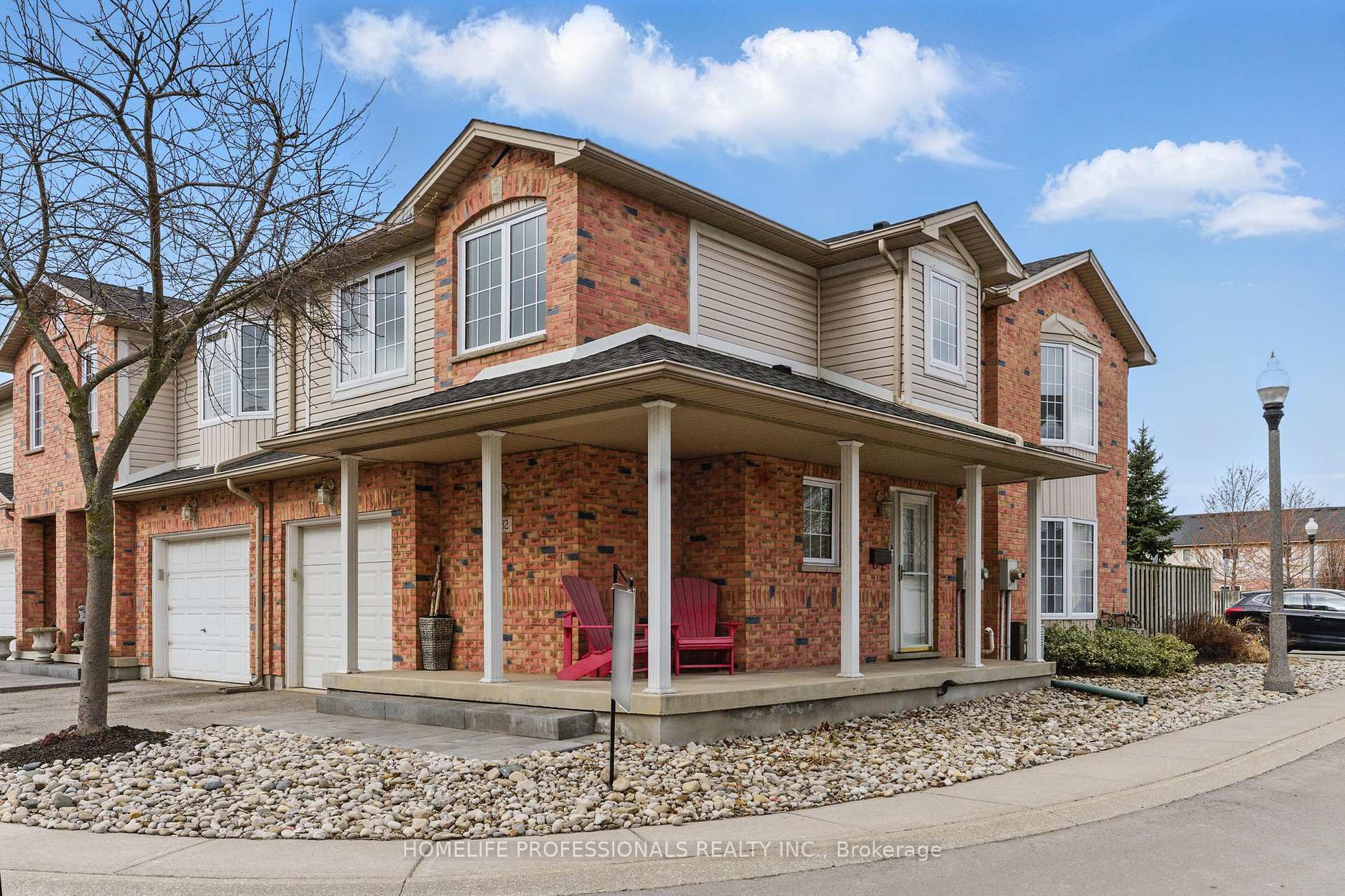 3 Bedrooms Condo at 485 Green,  Hamilton For sale