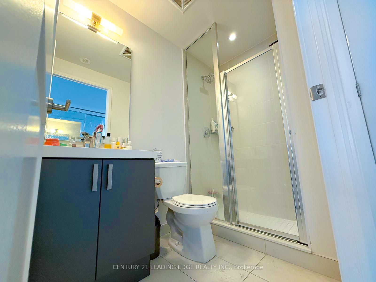 4 Bedrooms Condo at 1050 Portage,  Vaughan For sale