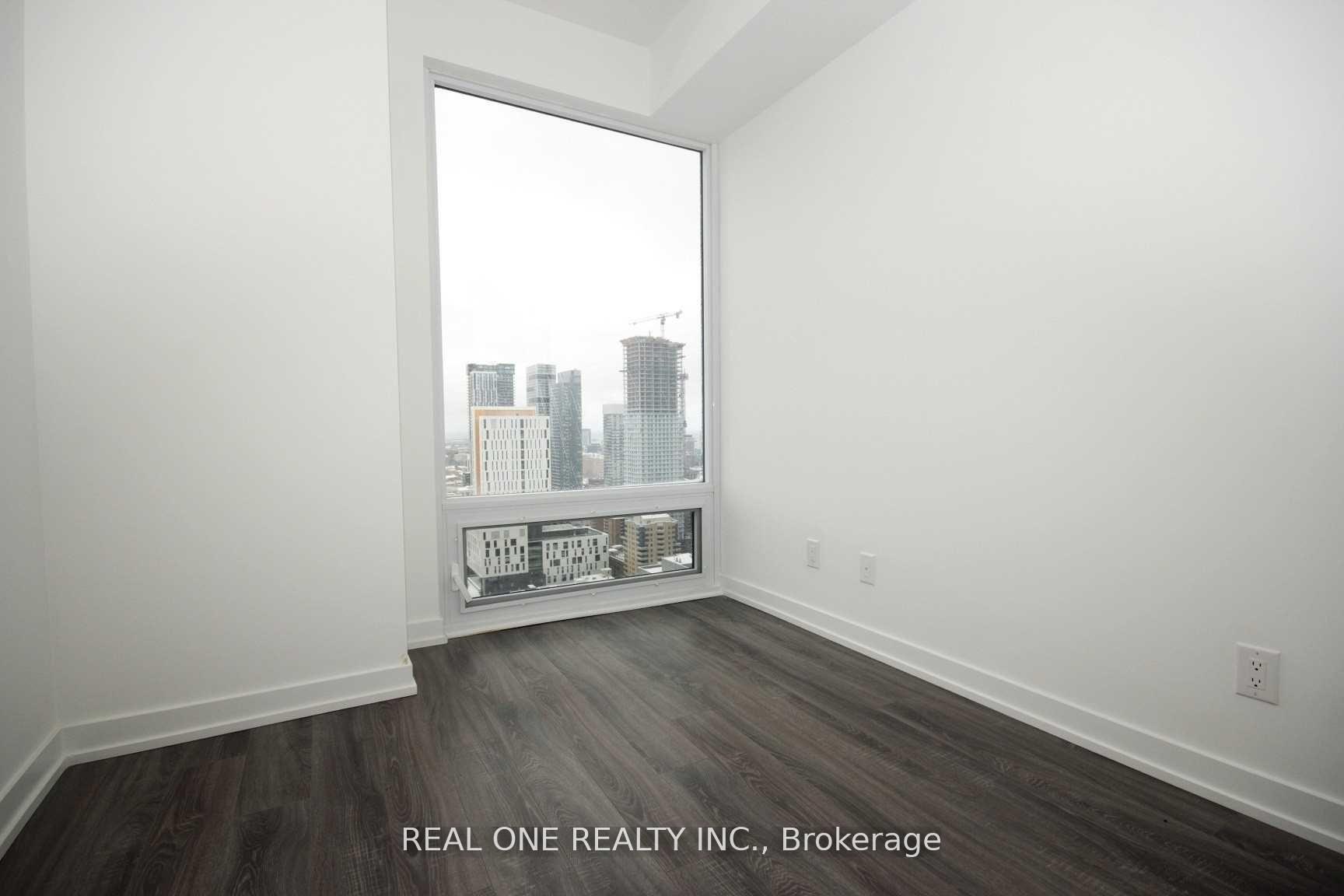 3 Bedrooms Condo at 20 Edward, Toronto For sale