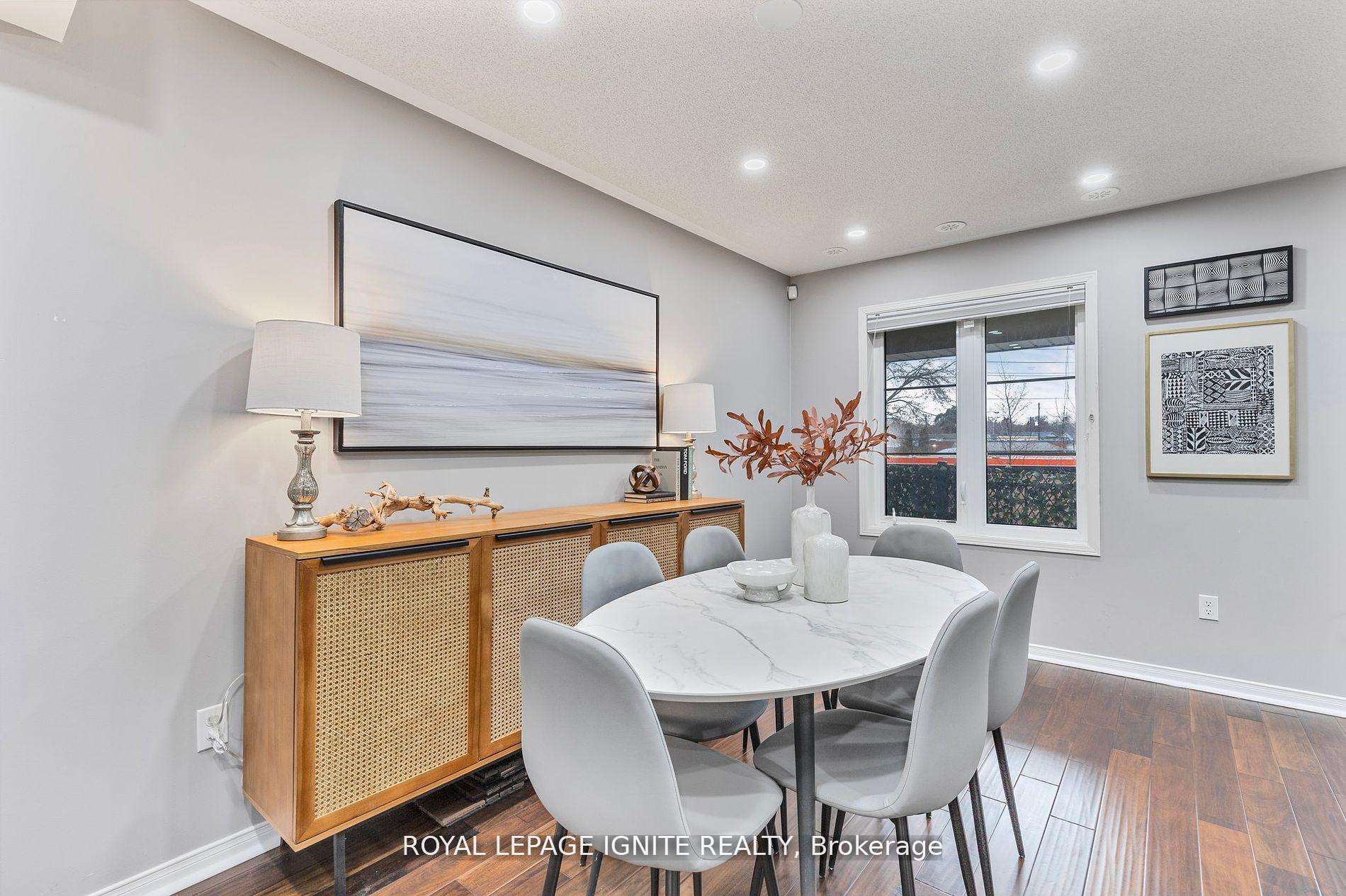 2 Bedrooms Condo at 6063 Kingston, Toronto For sale