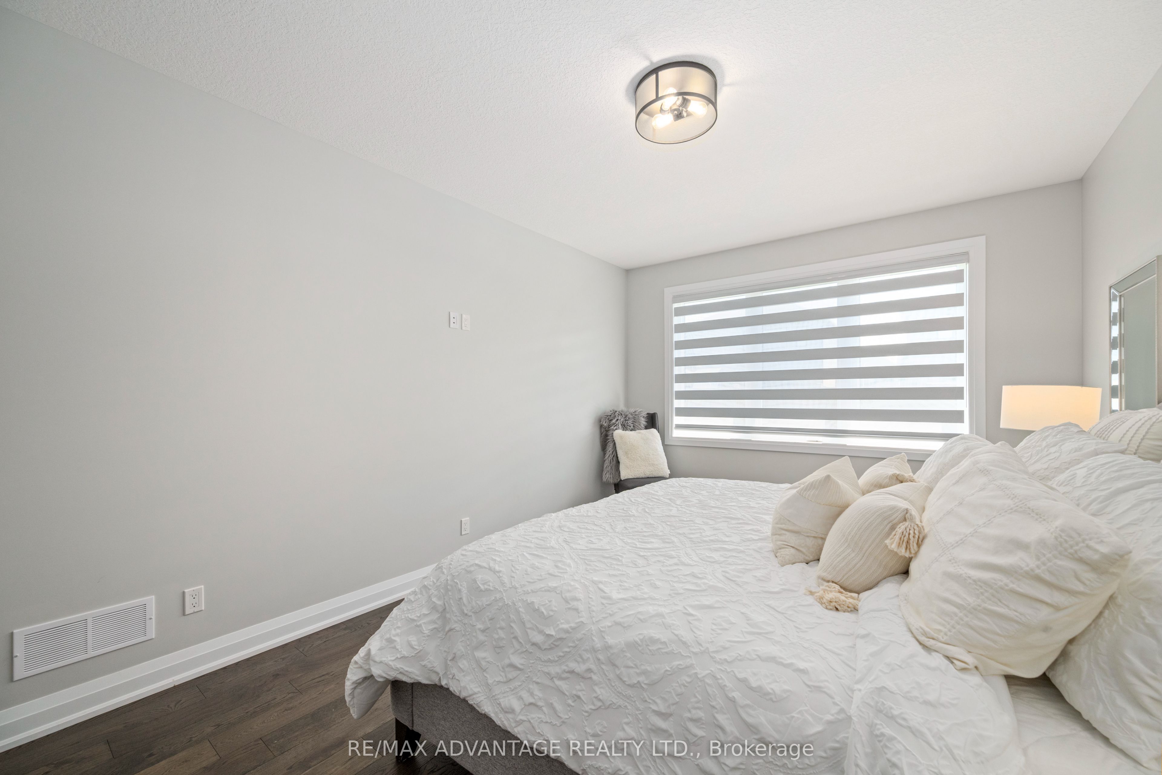 383 Daventry Way, #5