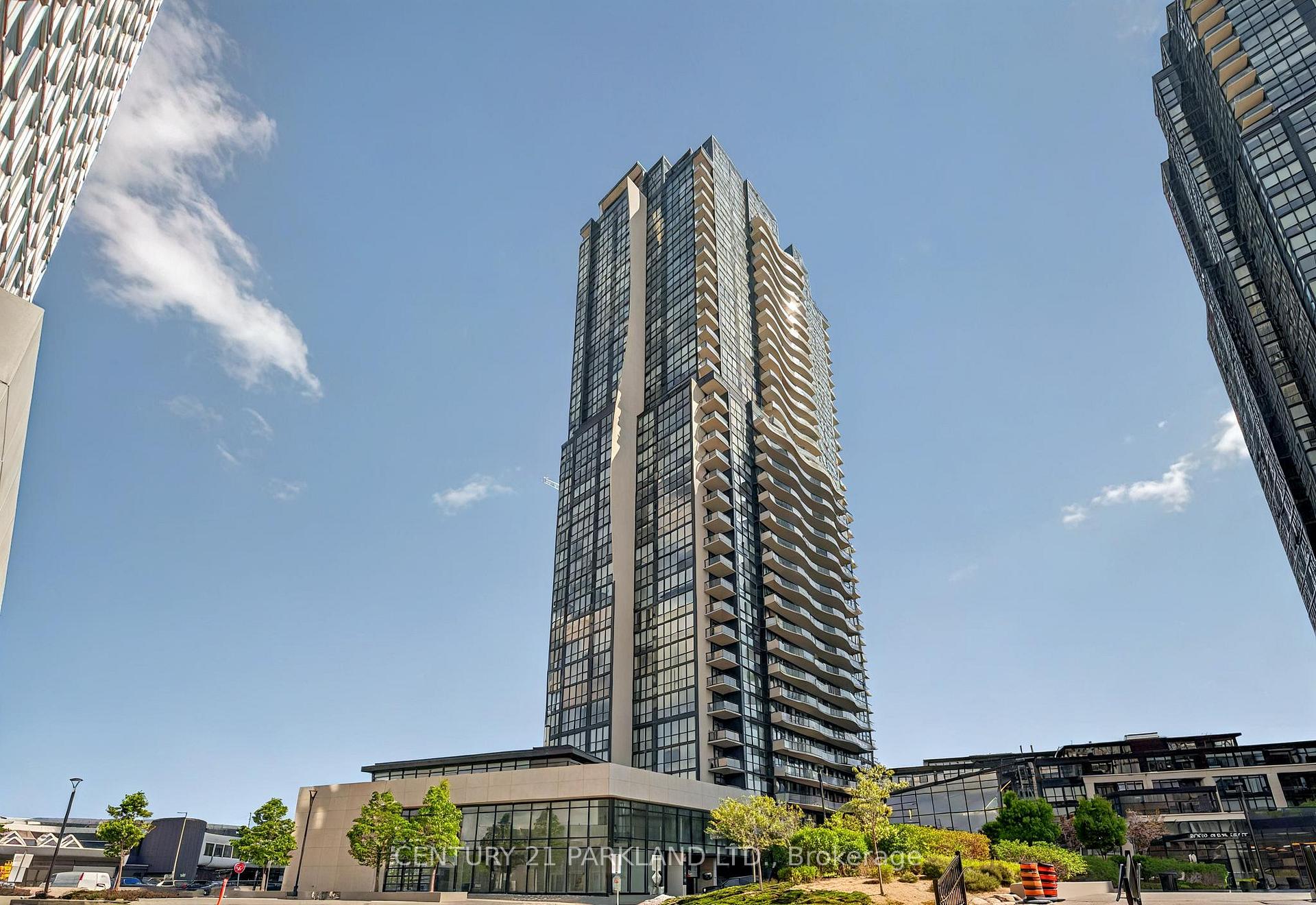 2 Bedrooms Condo at 2900 Highway 7, Vaughan For sale