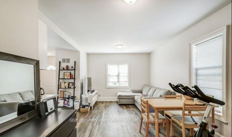 81 Wellington Street E