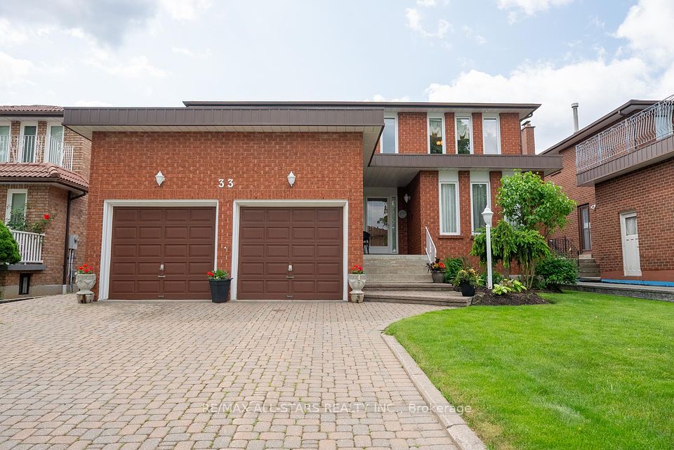 33 Dundee Crescent
