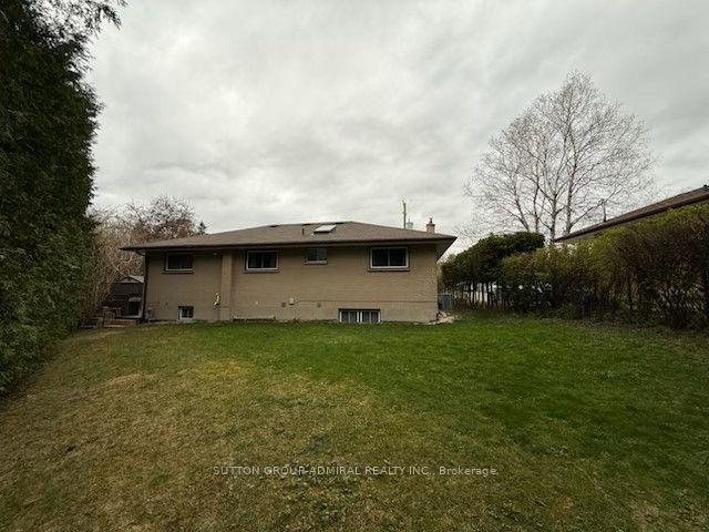 375 HUMEWOOD