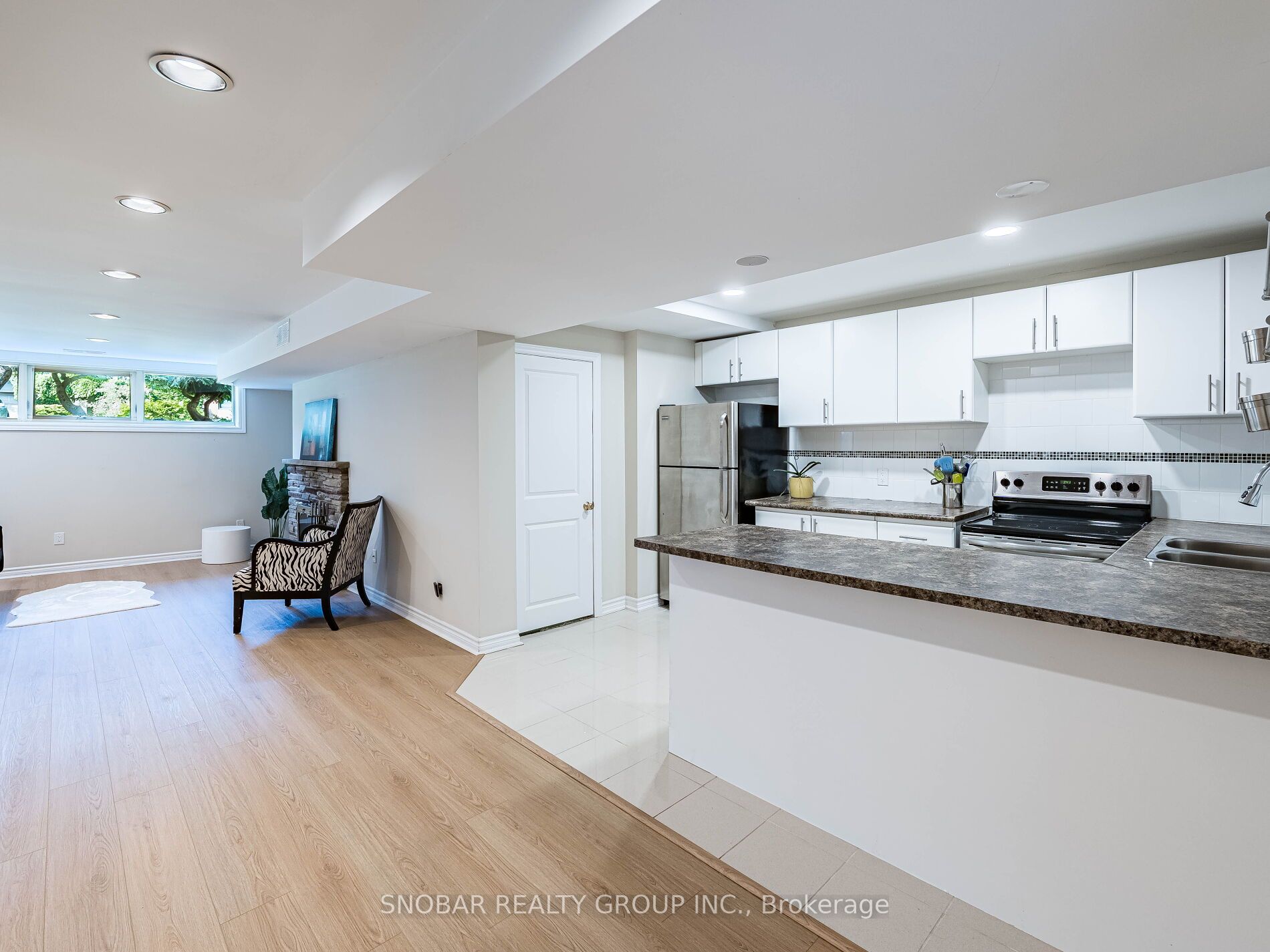 3208 Flynn Crescent