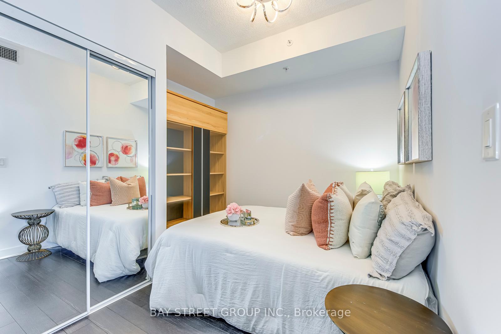 2 Bedrooms Condo at 3985 Grand Park, Mississauga For sale