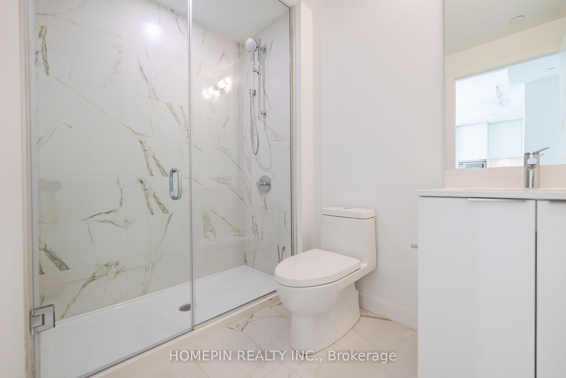 2 Bedrooms Condo at 7 Golden Lion, Toronto For sale